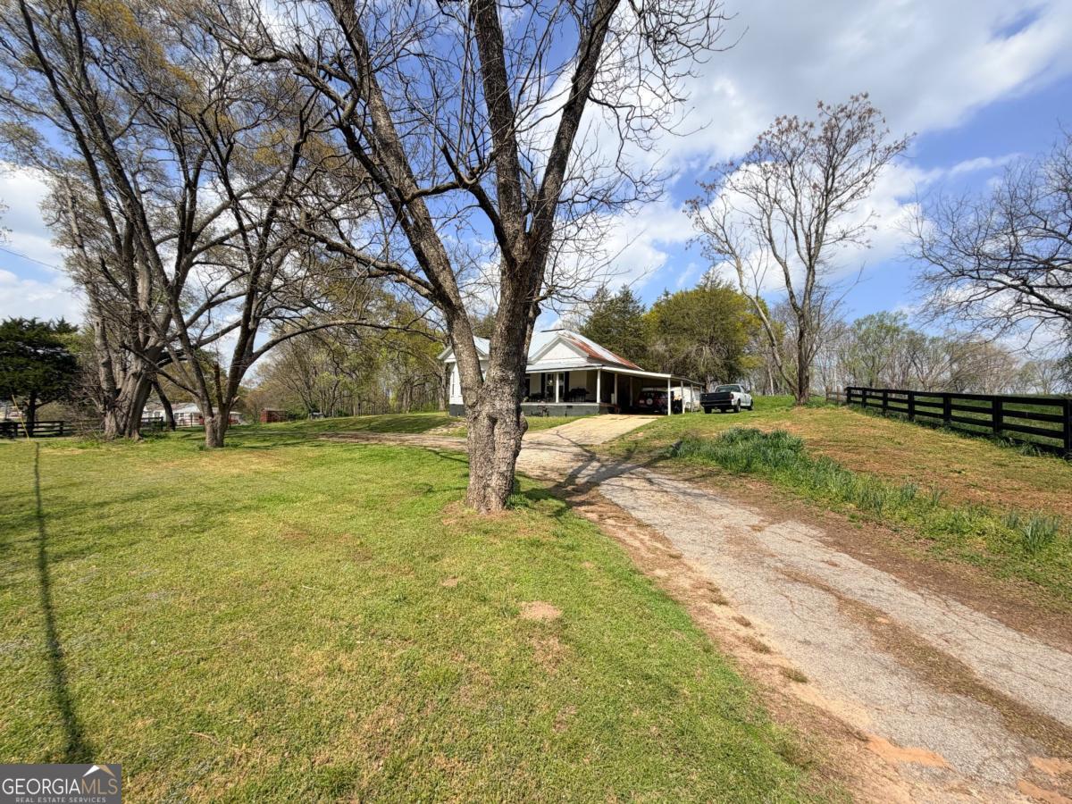662 Old Gainesville Highway Property Photo 16