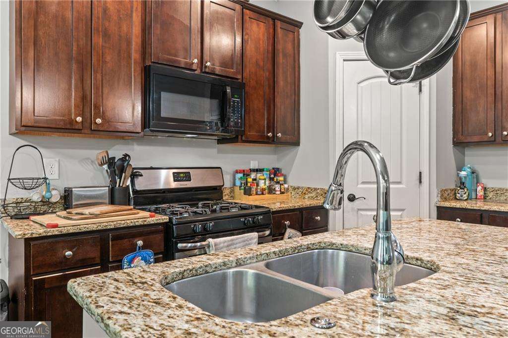 248 Bethany Manor Court Property Photo 7