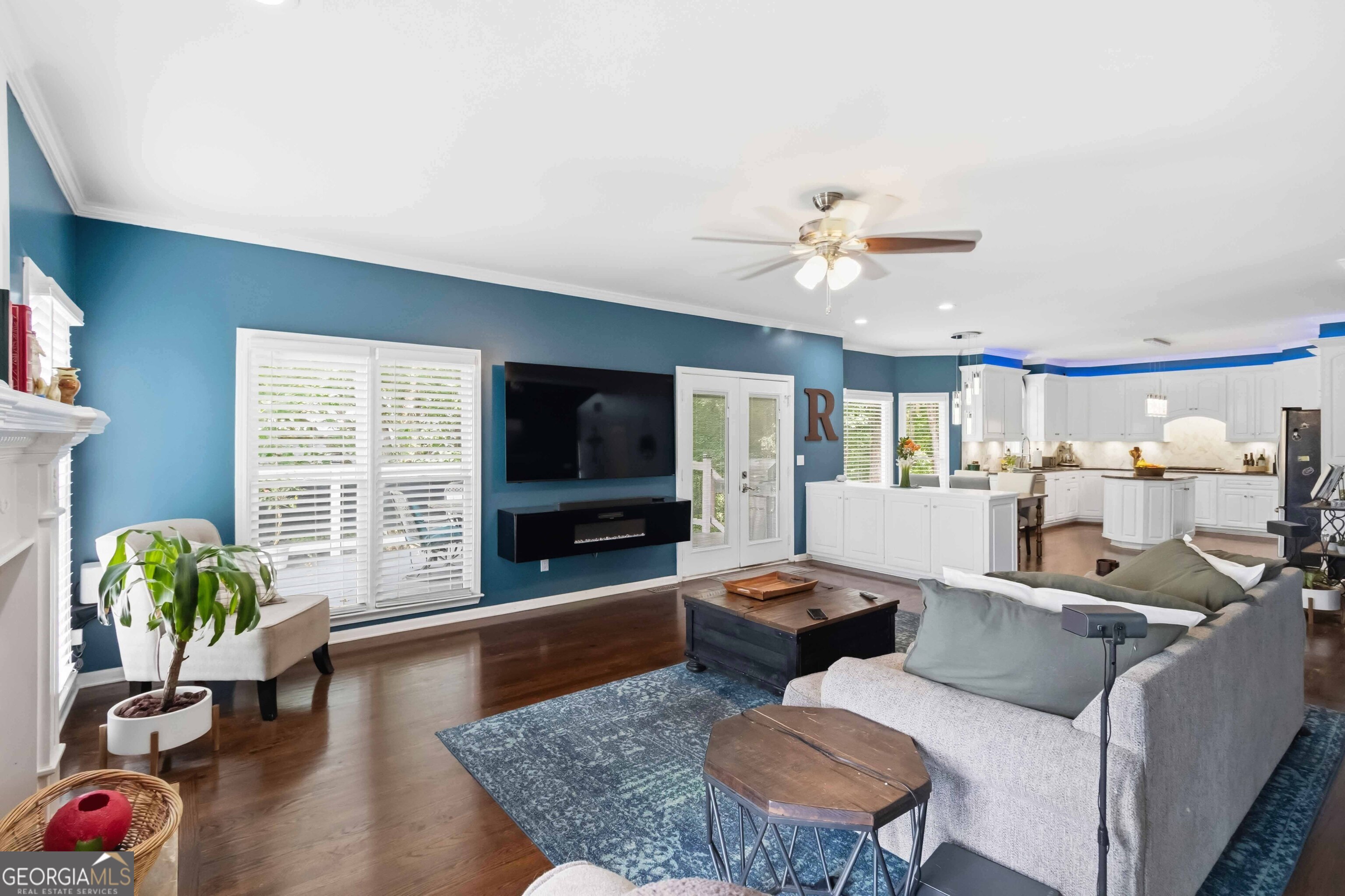 1405 Lamont Circle Property Photo 3