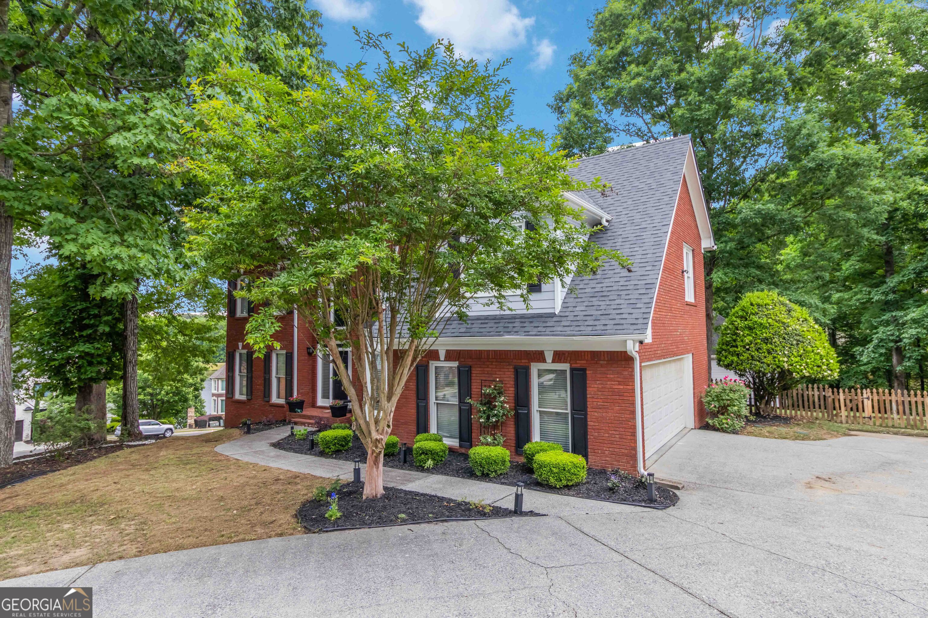1405 Lamont Circle Property Photo 10