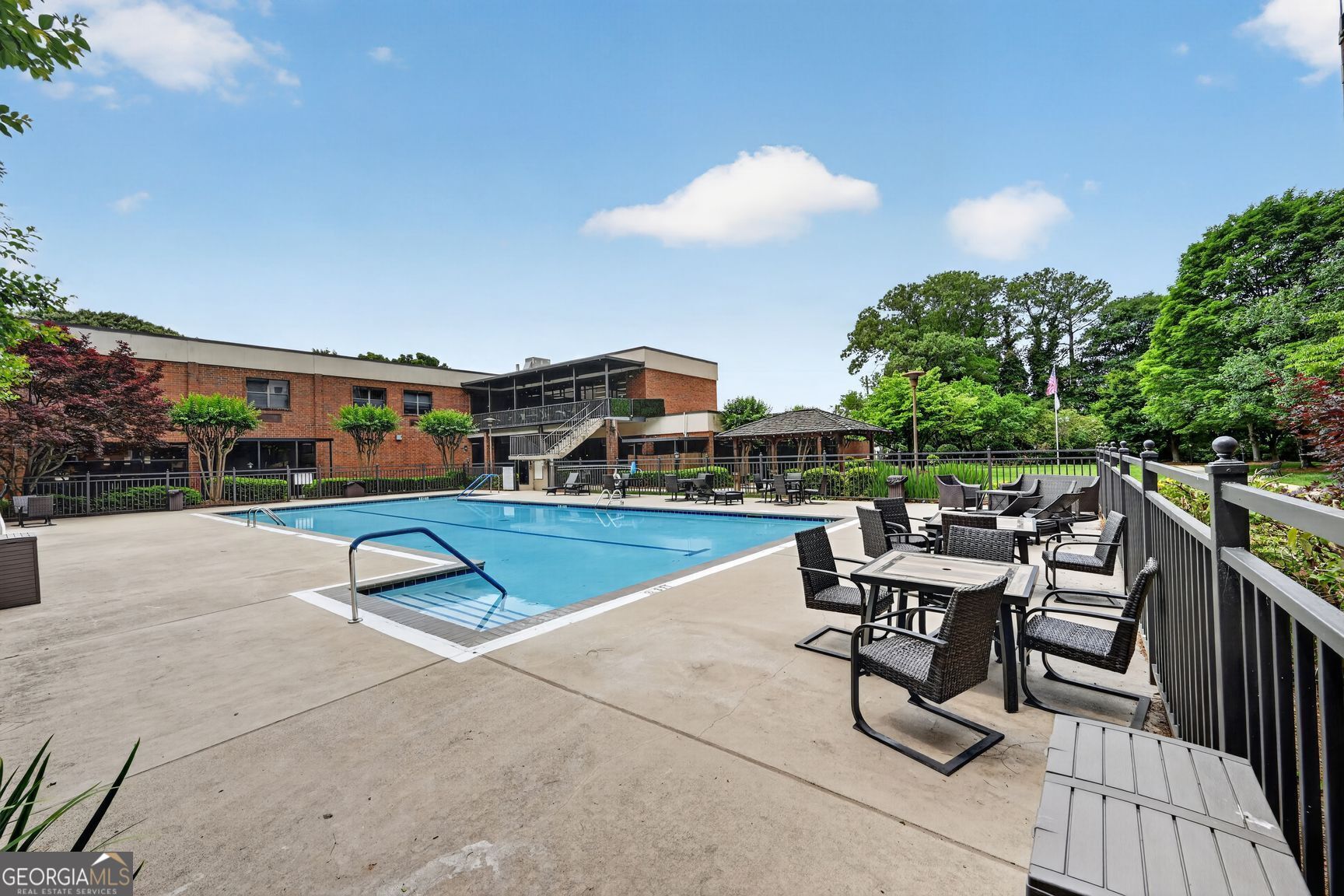 300 Johnson Ferry Road Ne # B201 Property Photo 1