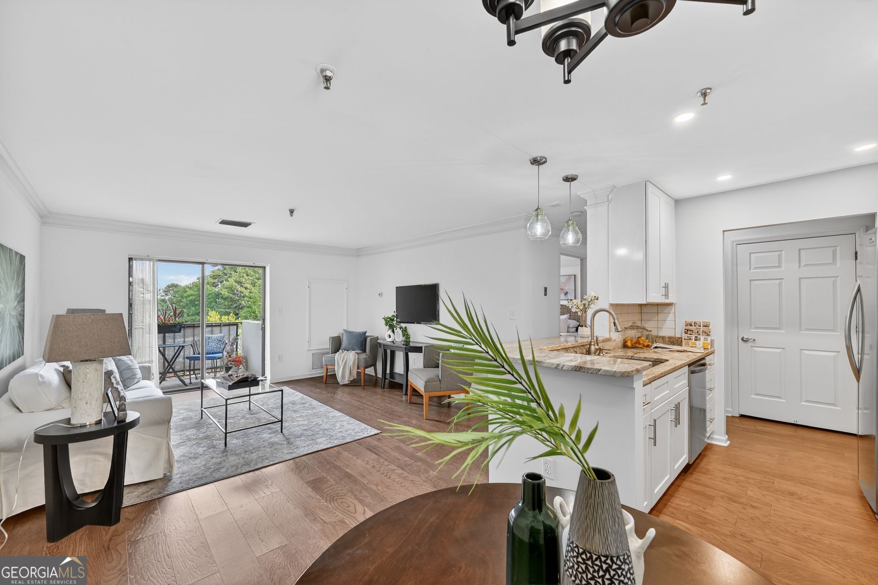 300 Johnson Ferry Road Ne # B201 Property Photo 3