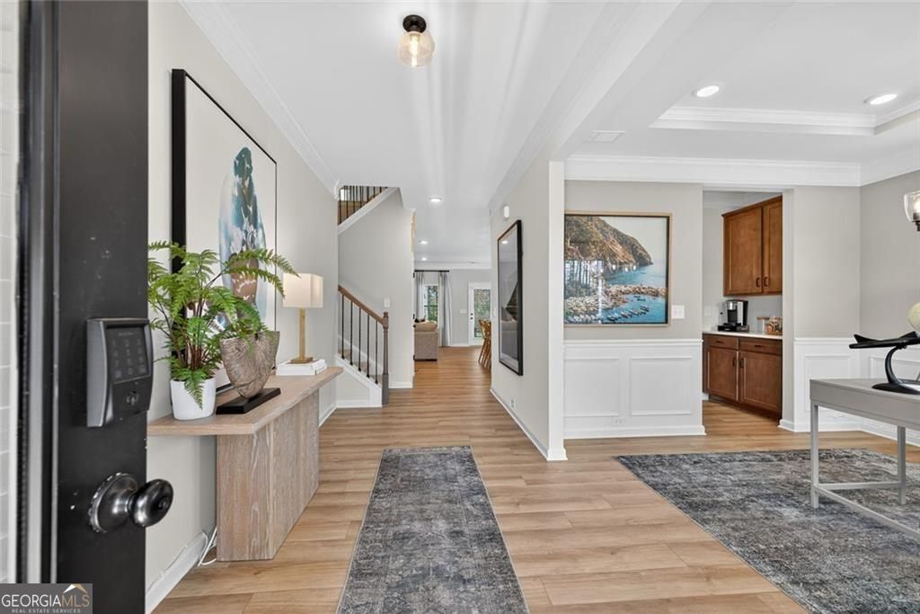 553 Grover Street Property Photo 2