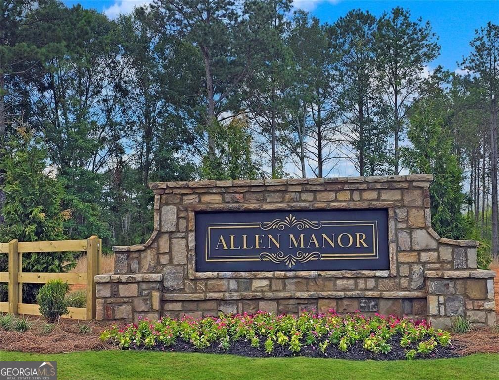 553 Grover Street Property Photo 50
