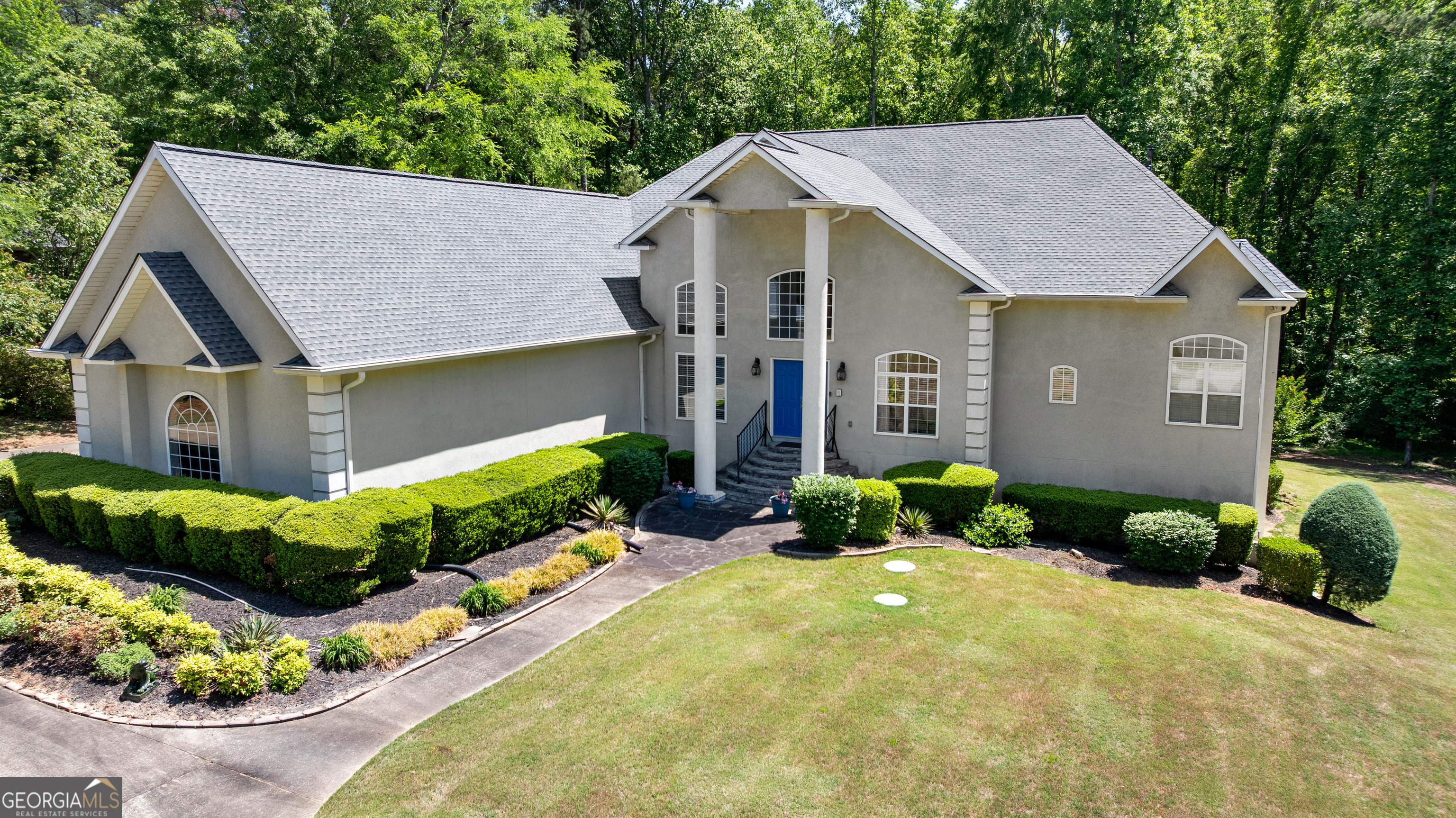 915 Magnolia Way Property Photo 3