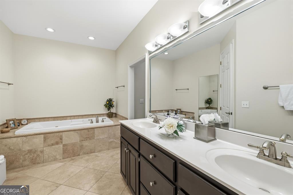 1039 Planters Trail Property Photo 53