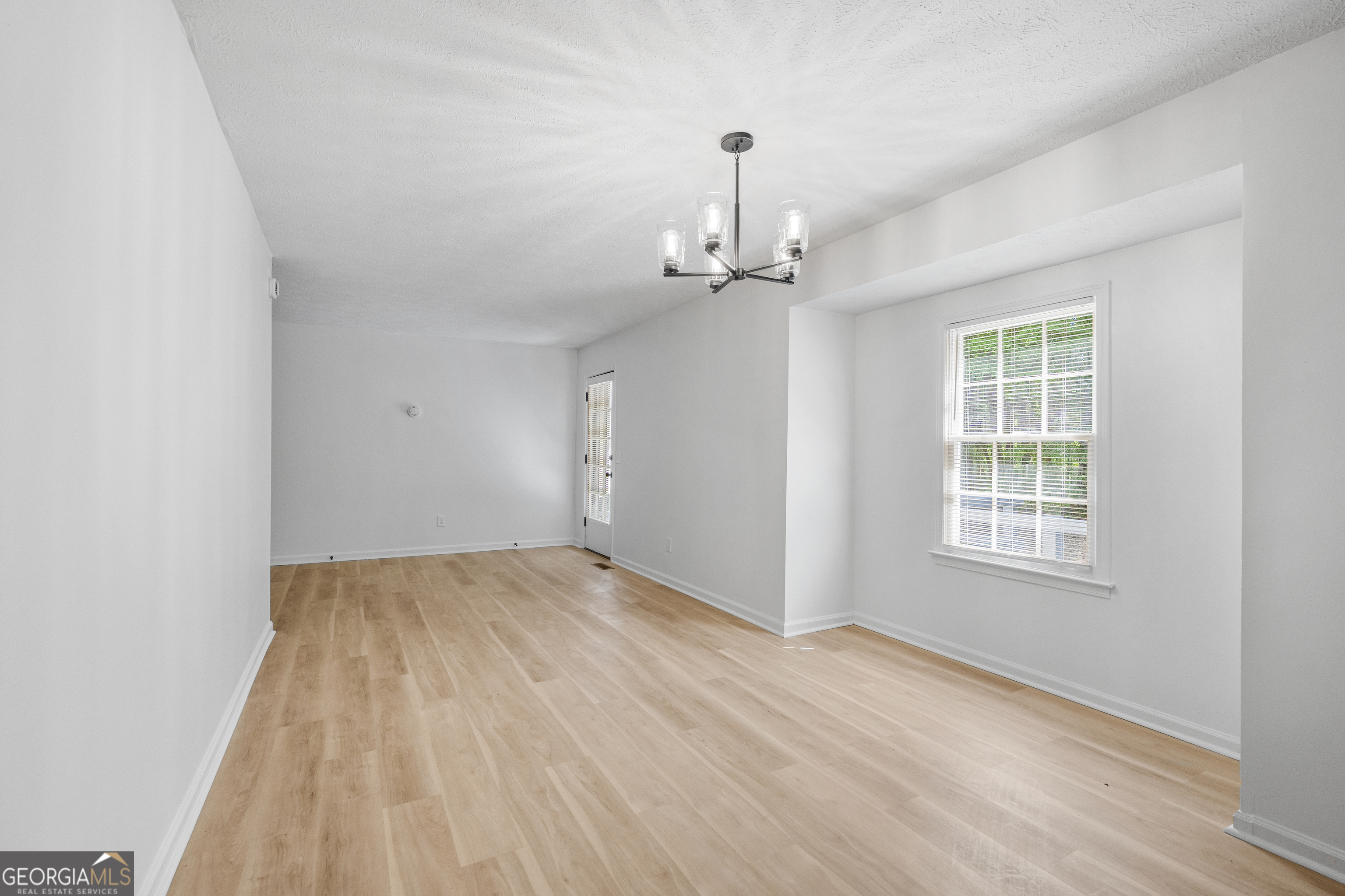 134 N Lake Drive Property Photo 11