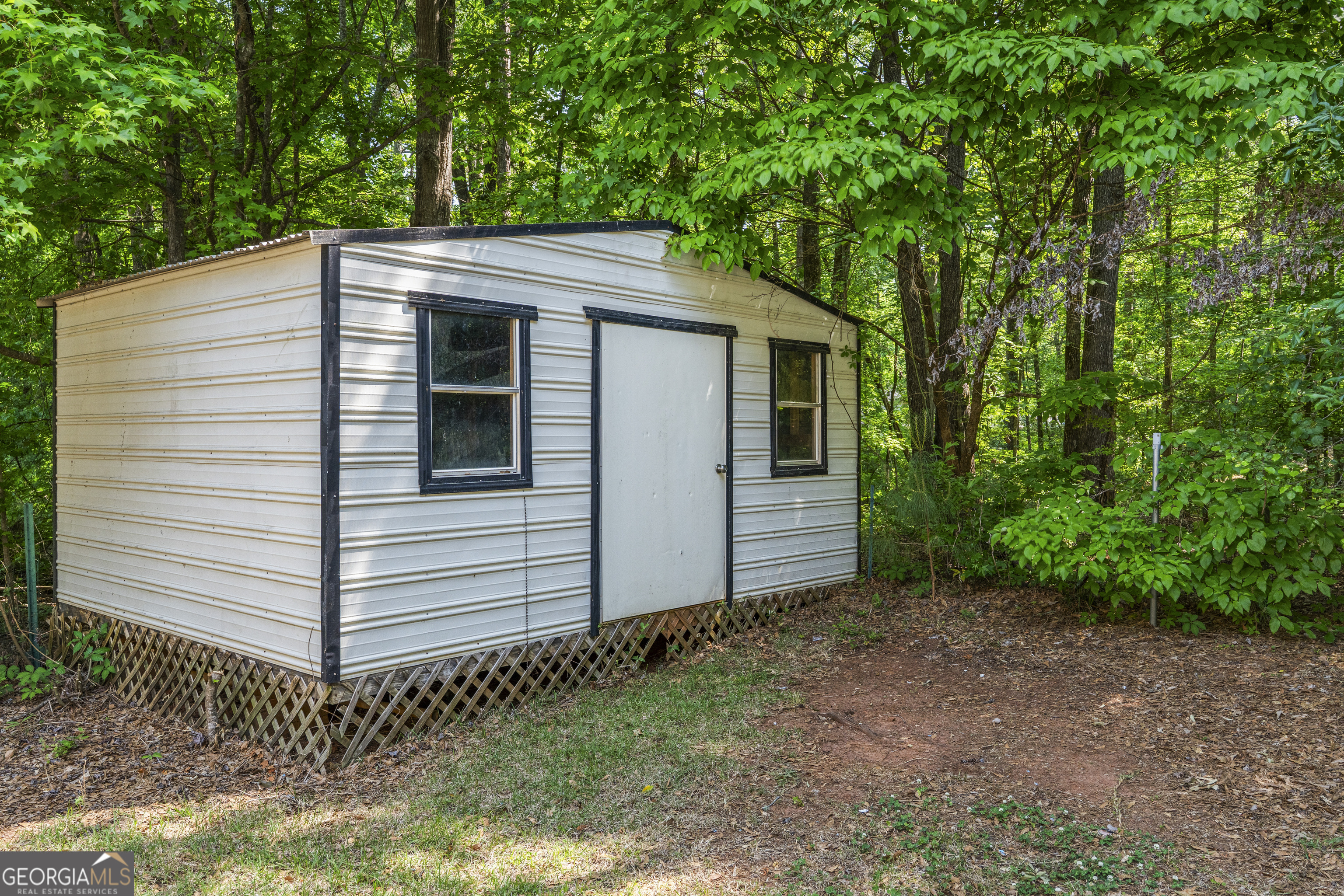 134 N Lake Drive Property Photo 23
