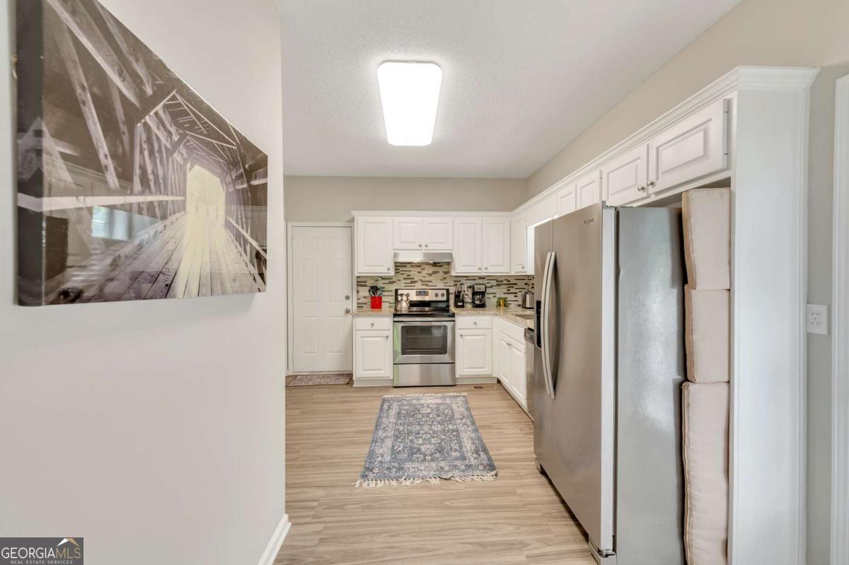 19 Moonlight Drive Se Property Photo 12
