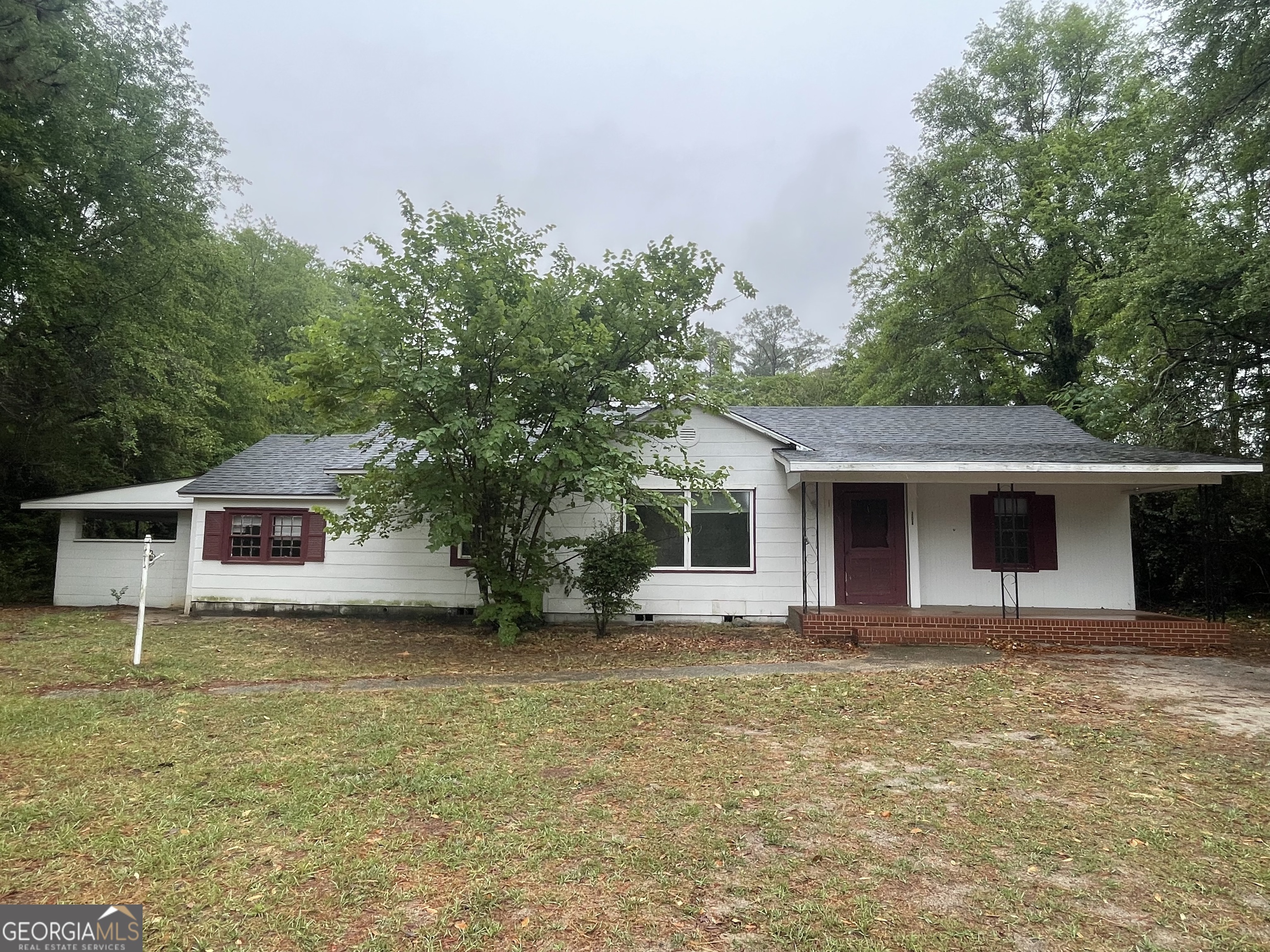 208 E Brazell Street Property Photo 1