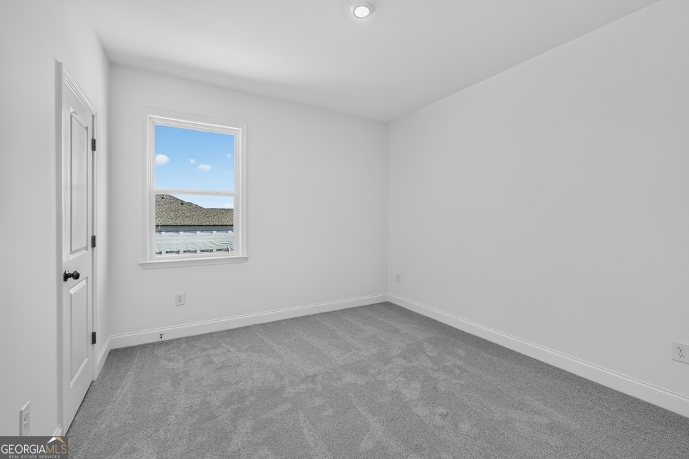 640 Nichols Farm Circle Property Photo 17