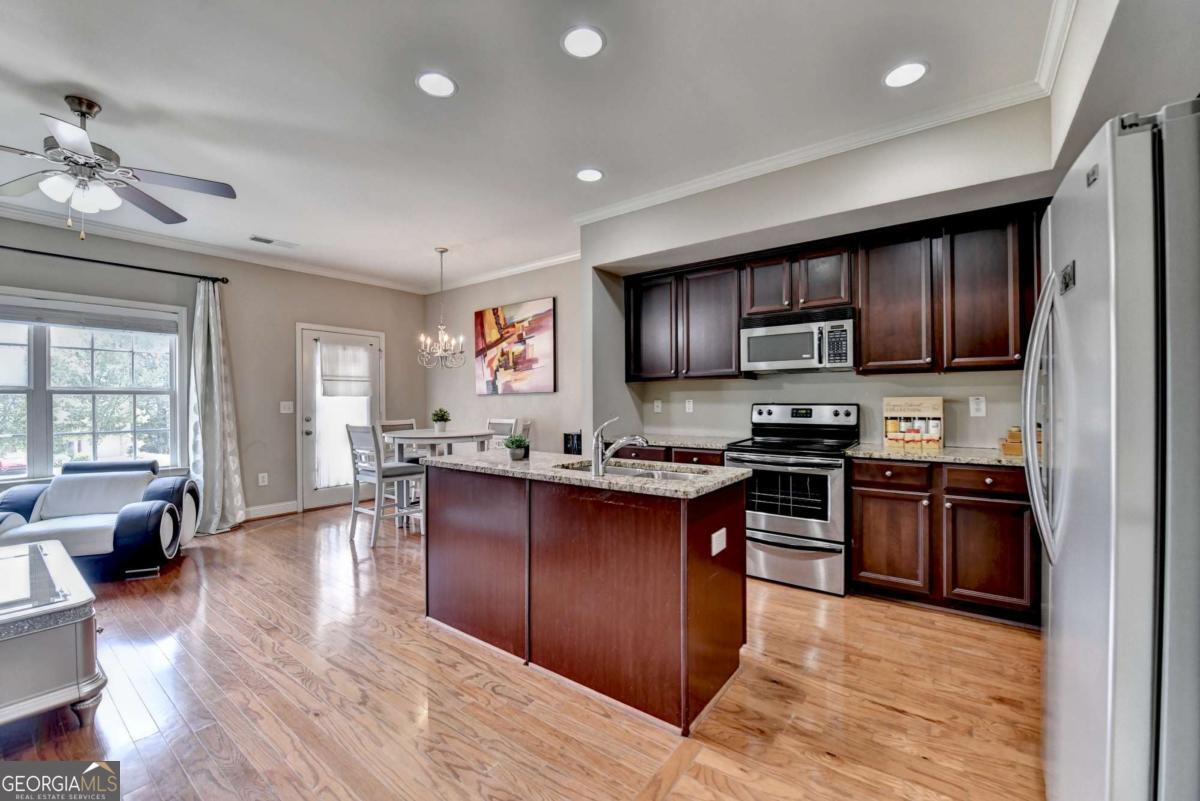2975 Ashlyn Crest Court Property Photo 4