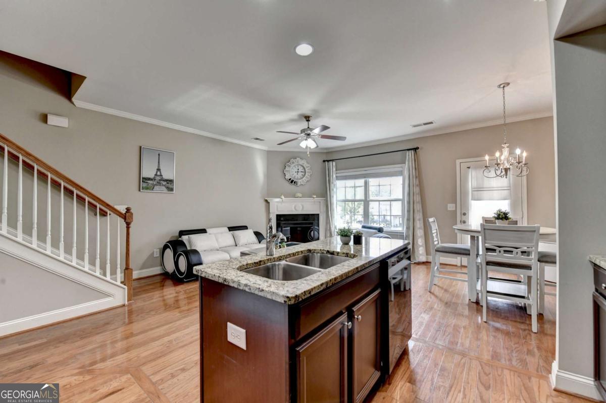 2975 Ashlyn Crest Court Property Photo 6