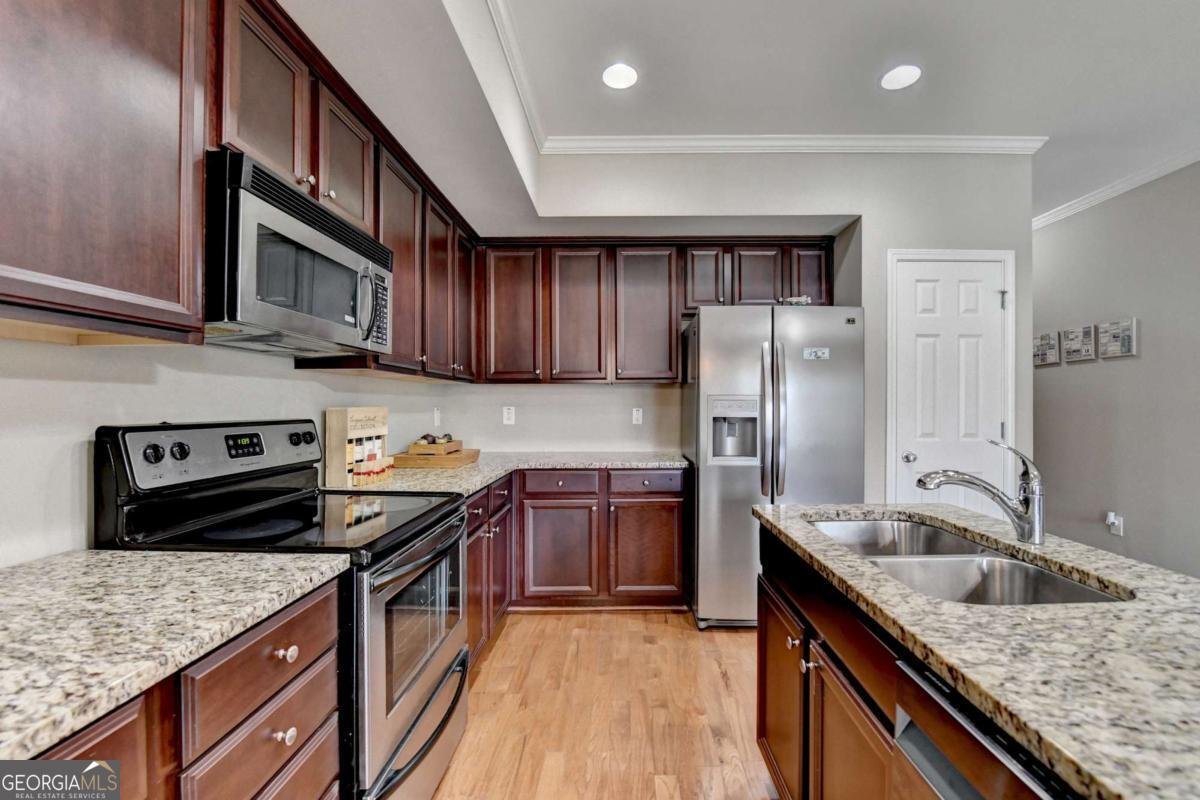 2975 Ashlyn Crest Court Property Photo 7
