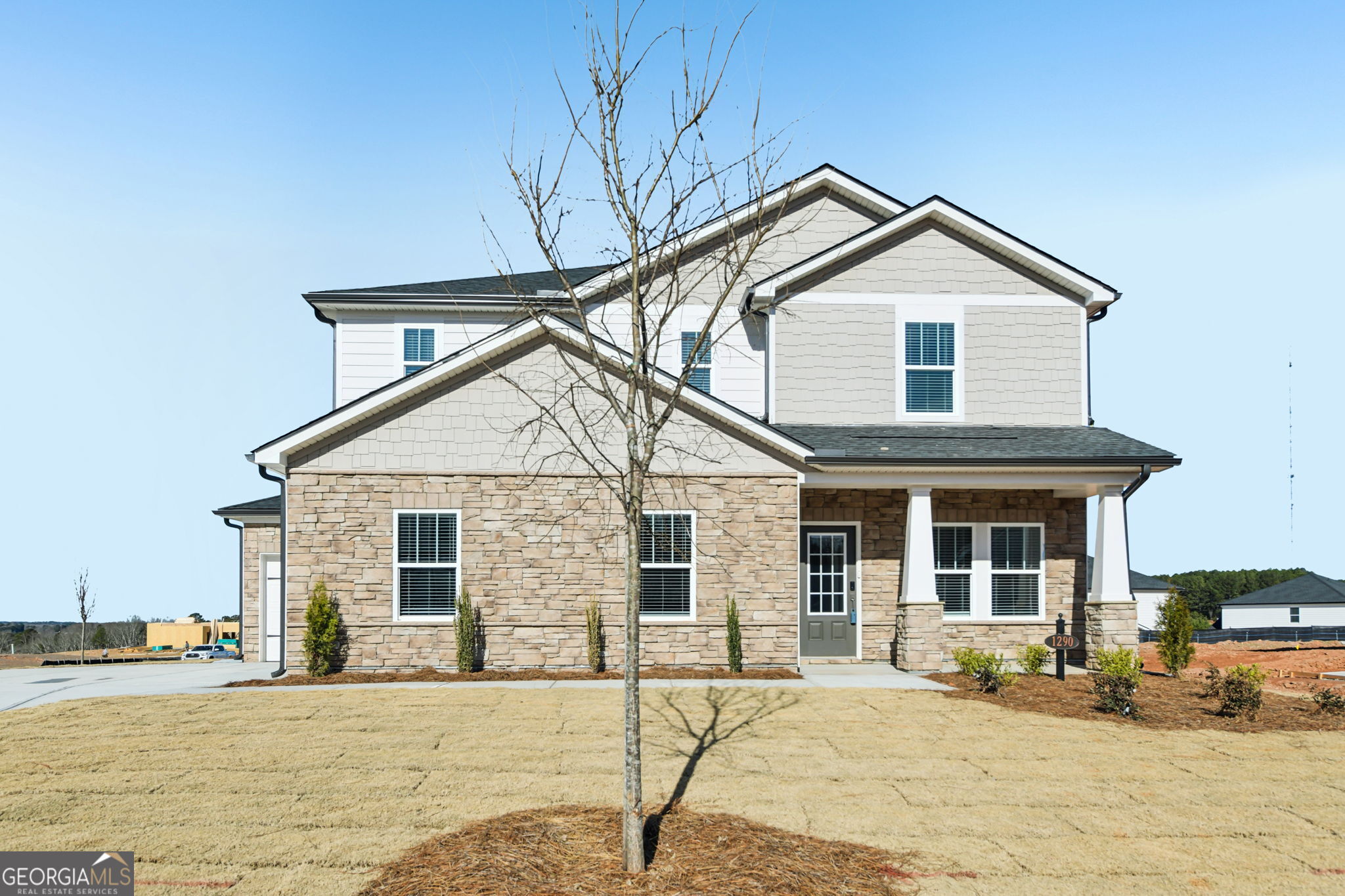 1290 Whitman Circle Property Photo 1