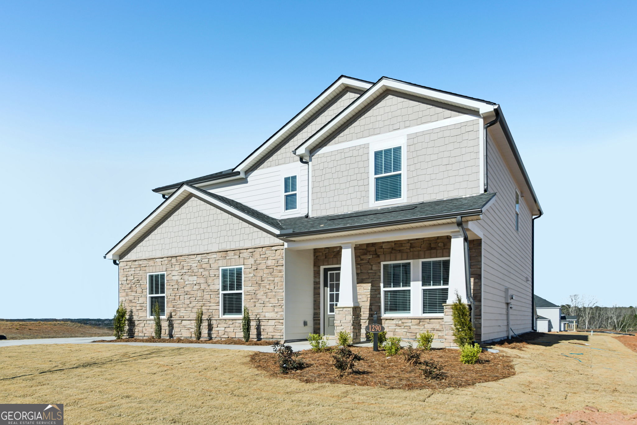 1290 Whitman Circle Property Photo 3