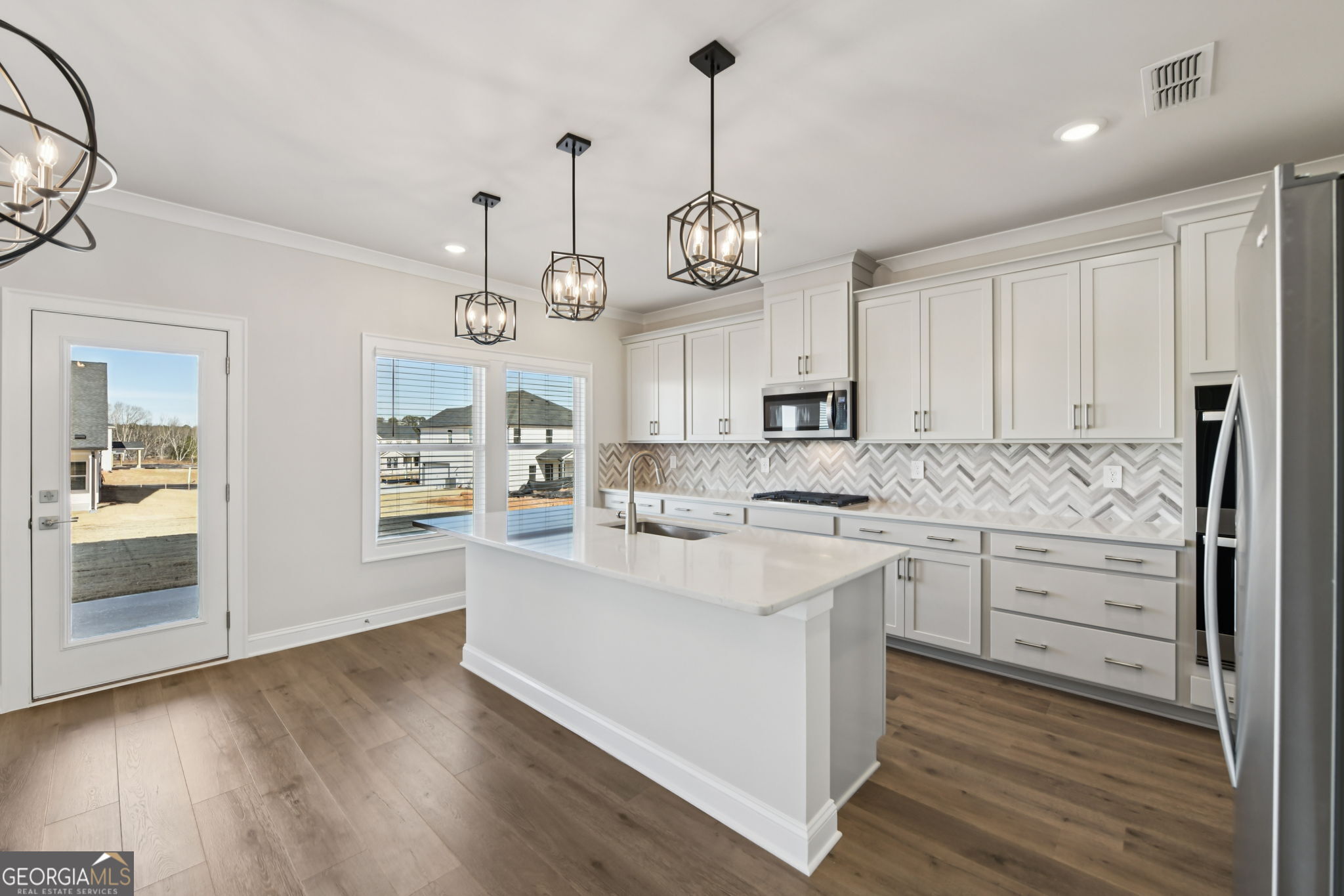1290 Whitman Circle Property Photo 16