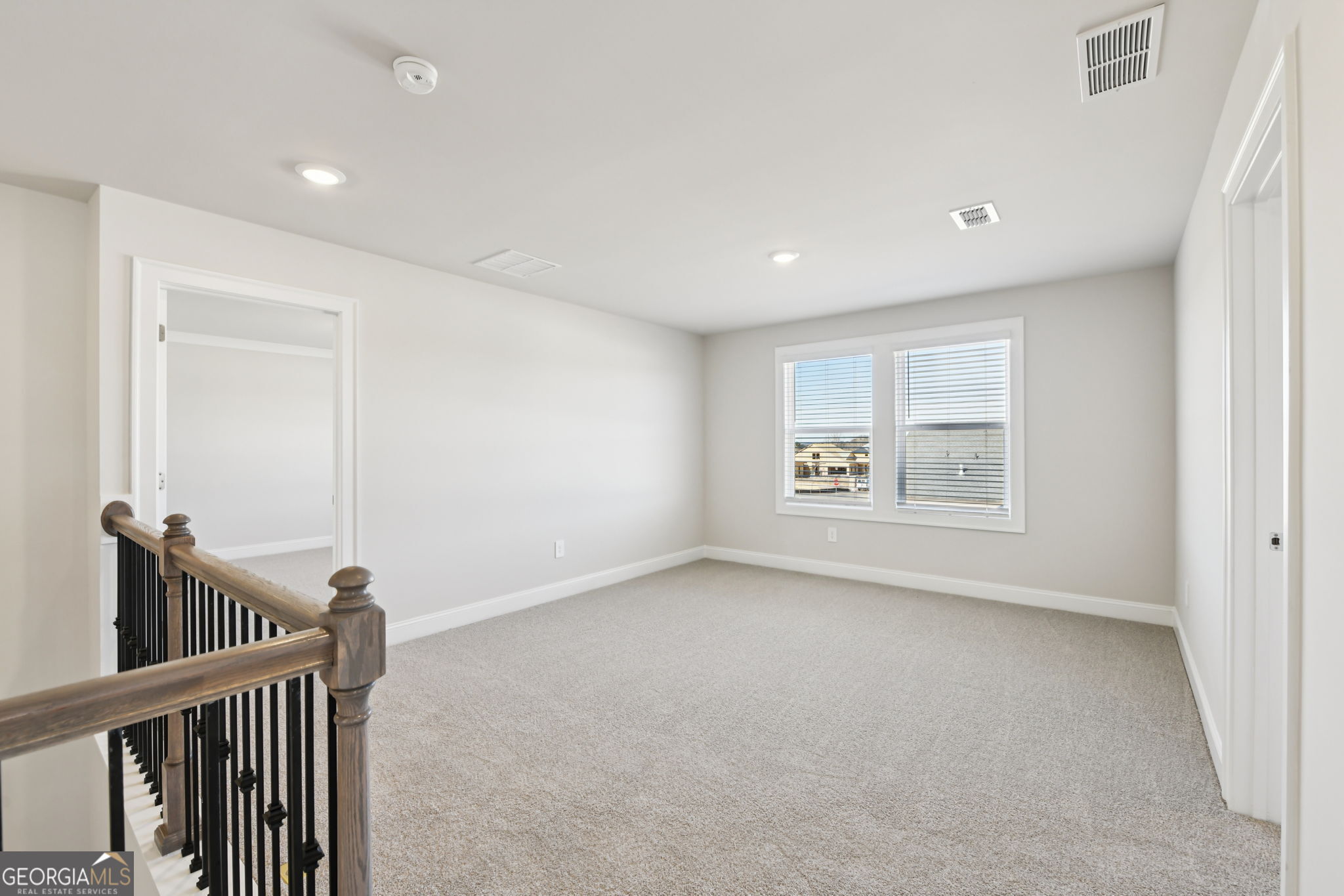 1290 Whitman Circle Property Photo 25
