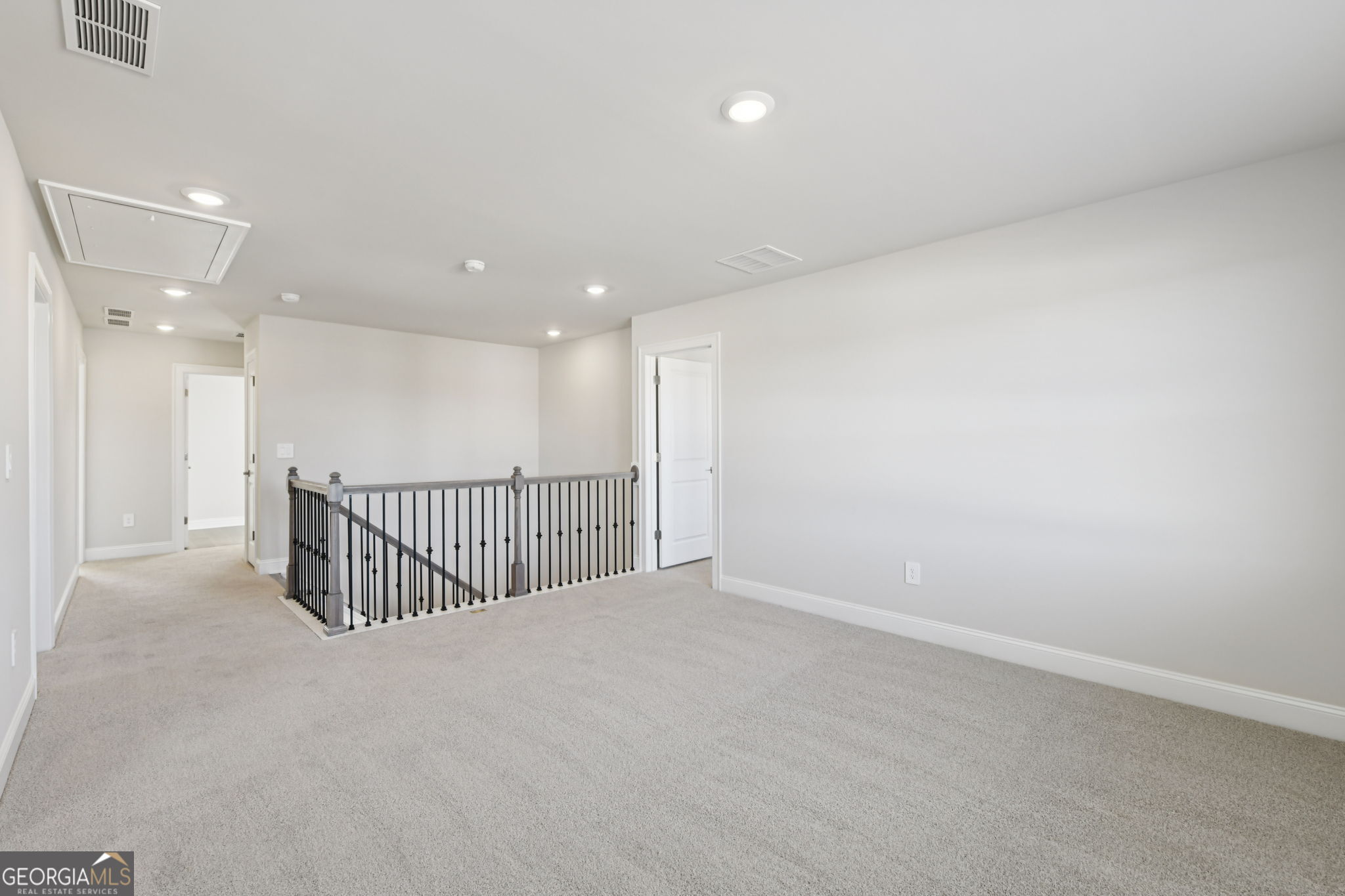1290 Whitman Circle Property Photo 26