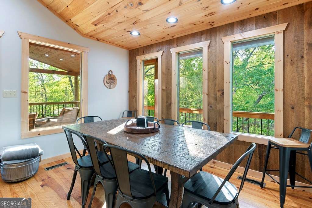 66 Ross Drive Property Photo 15