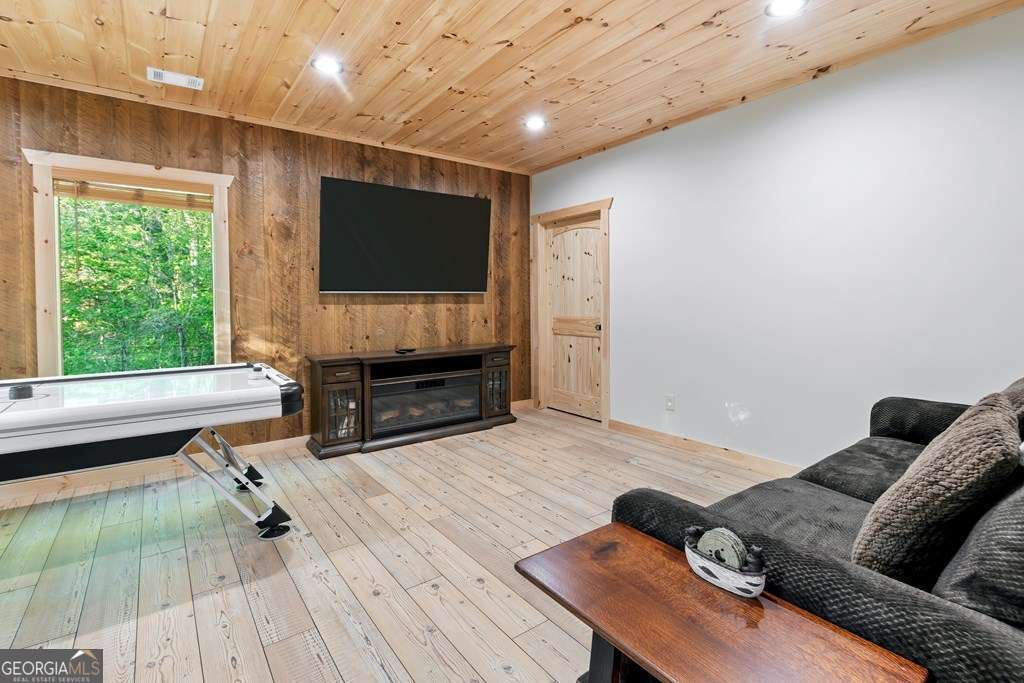 66 Ross Drive Property Photo 28