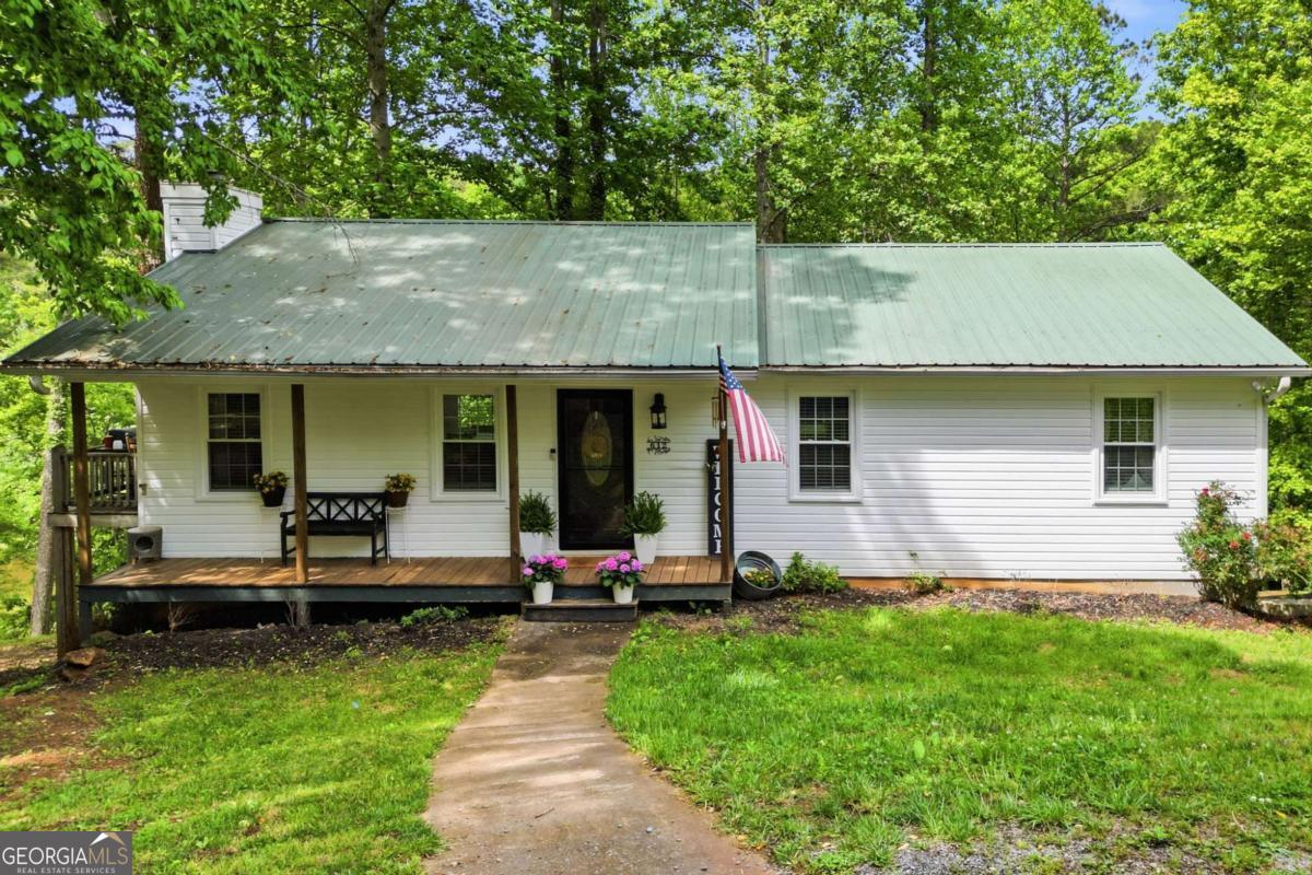 612 Beaver Ridge Road Property Photo 1