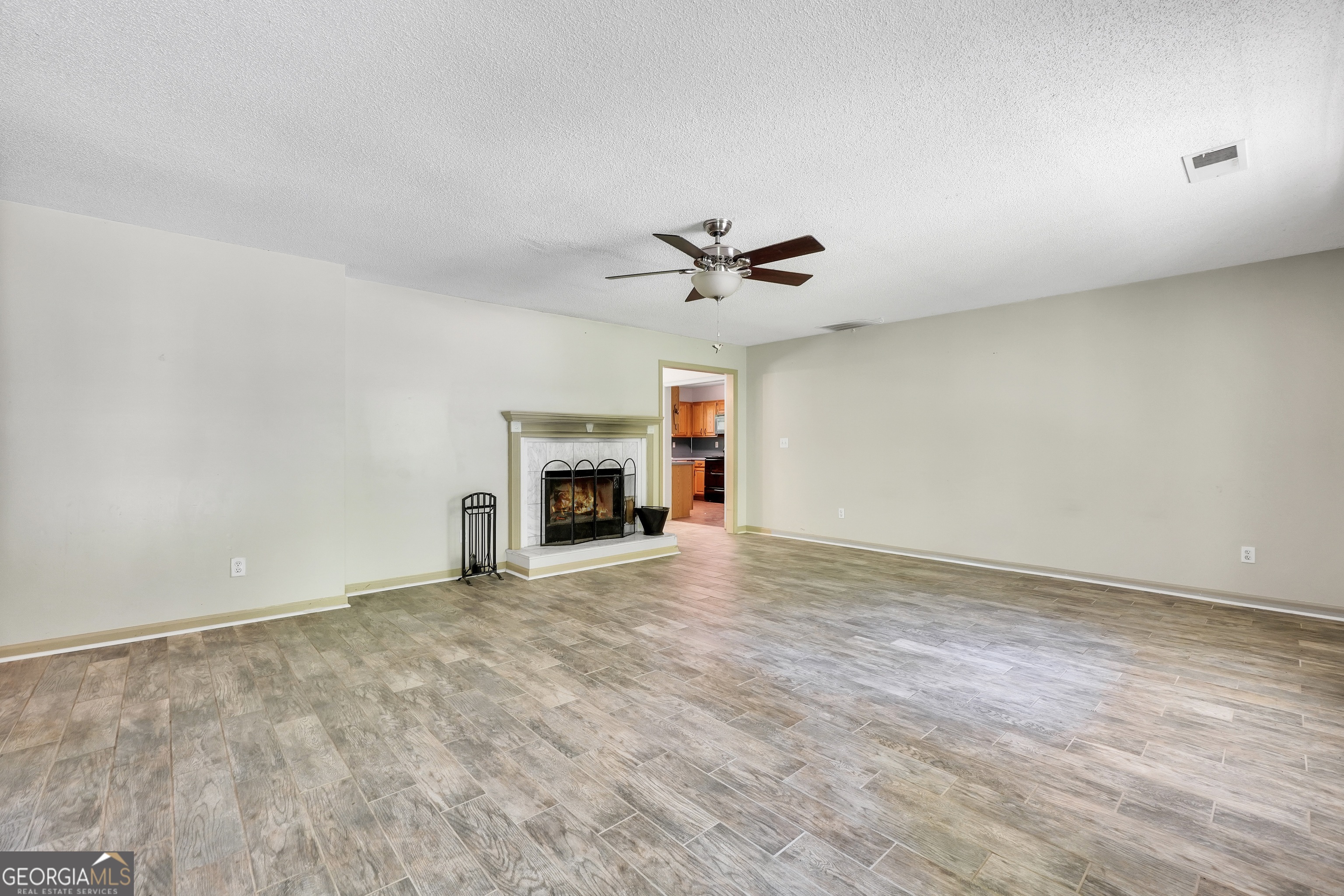 715 Concord Road Property Photo 3