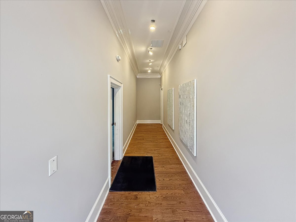 200 W Washington Street Unit A Property Photo 17