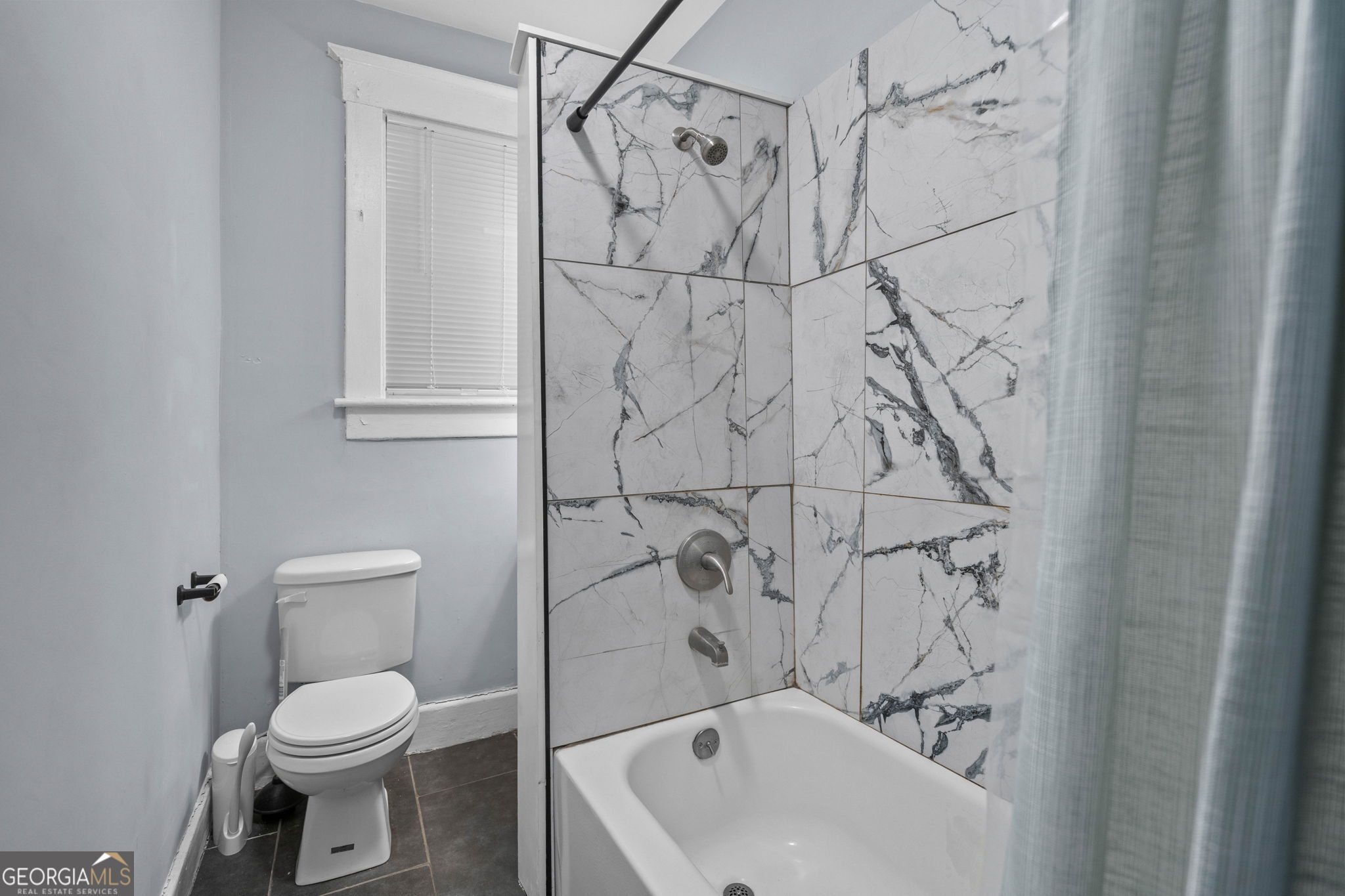 1002 W 52nd Street Property Photo 14