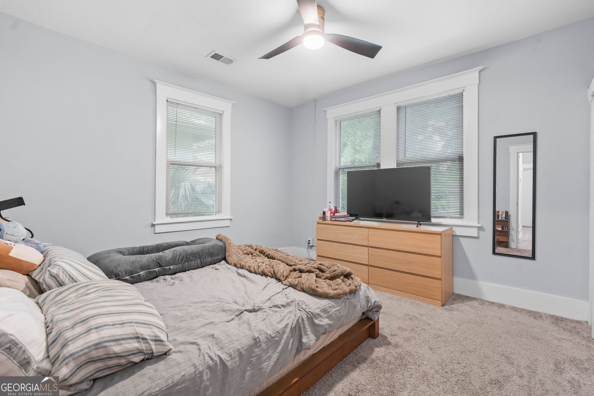 1002 W 52nd Street Property Photo 19