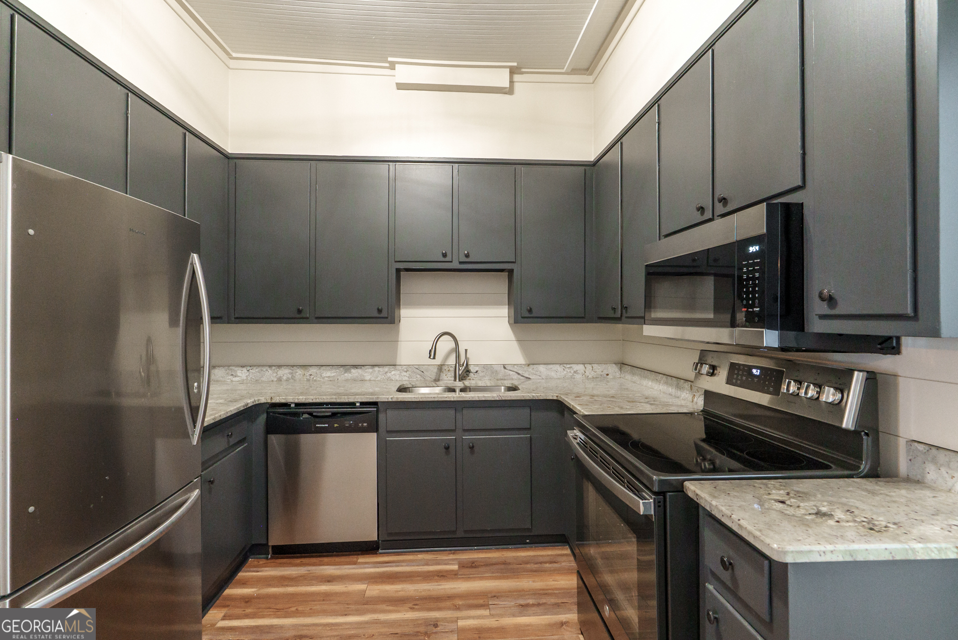 243 Boulevard # B Property Photo 14