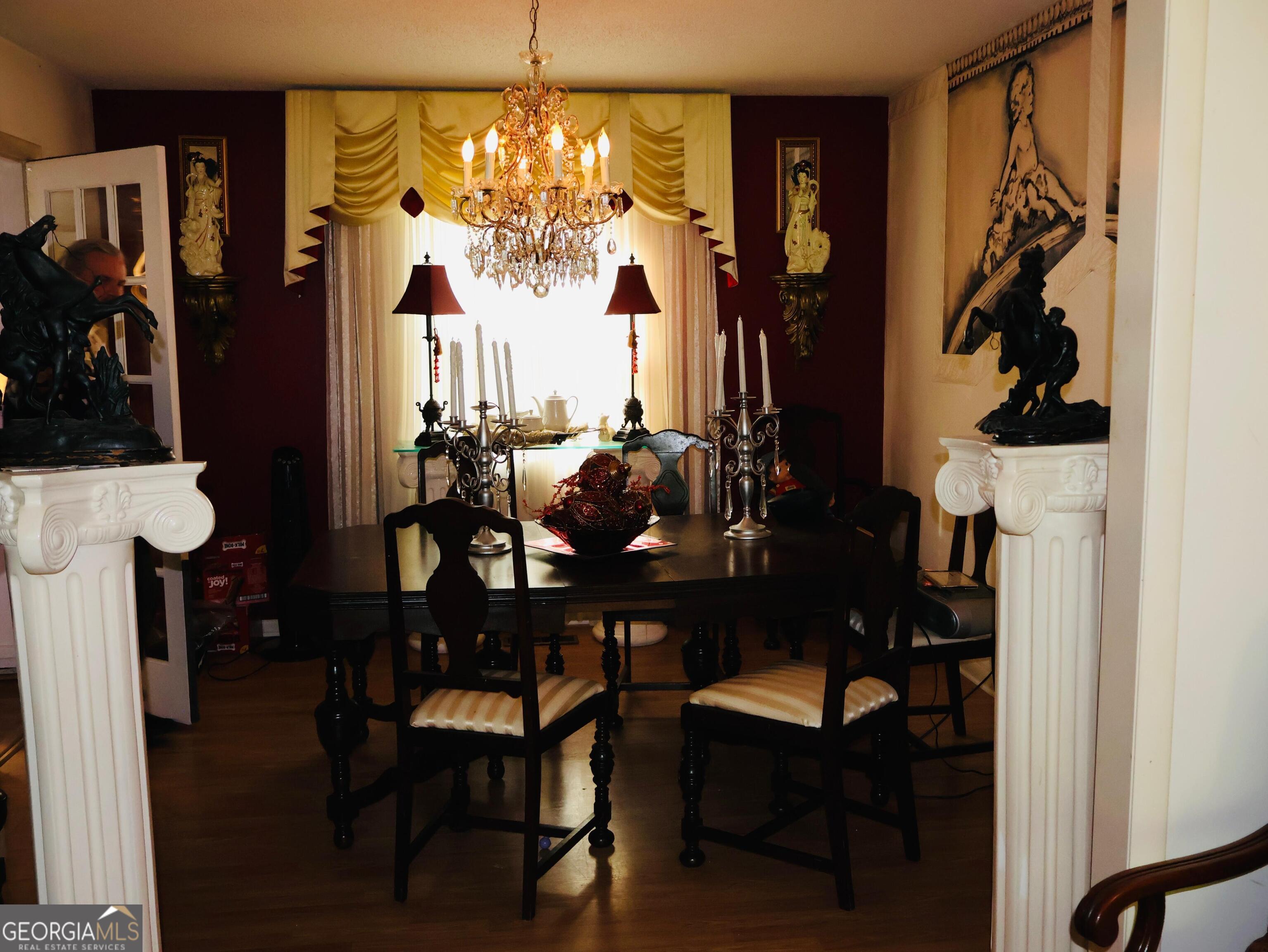 1900 Mountain Brook Drive Property Photo 2