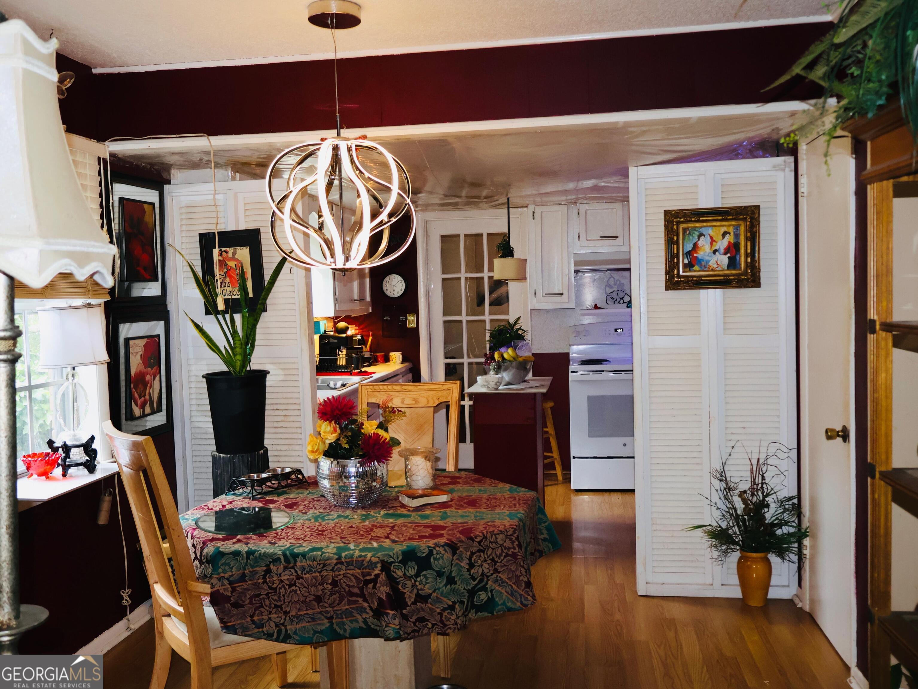 1900 Mountain Brook Drive Property Photo 8