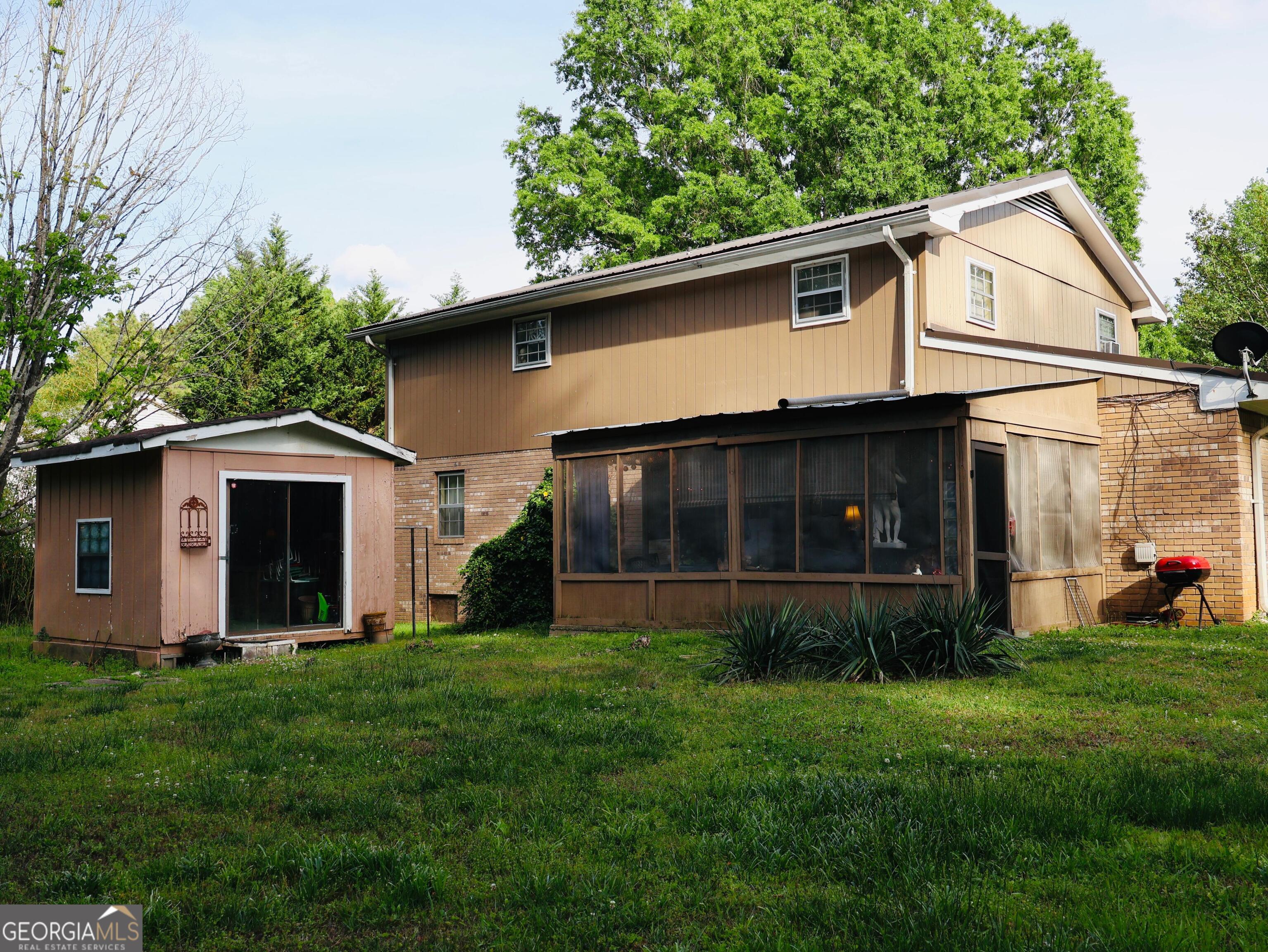 1900 Mountain Brook Drive Property Photo 9
