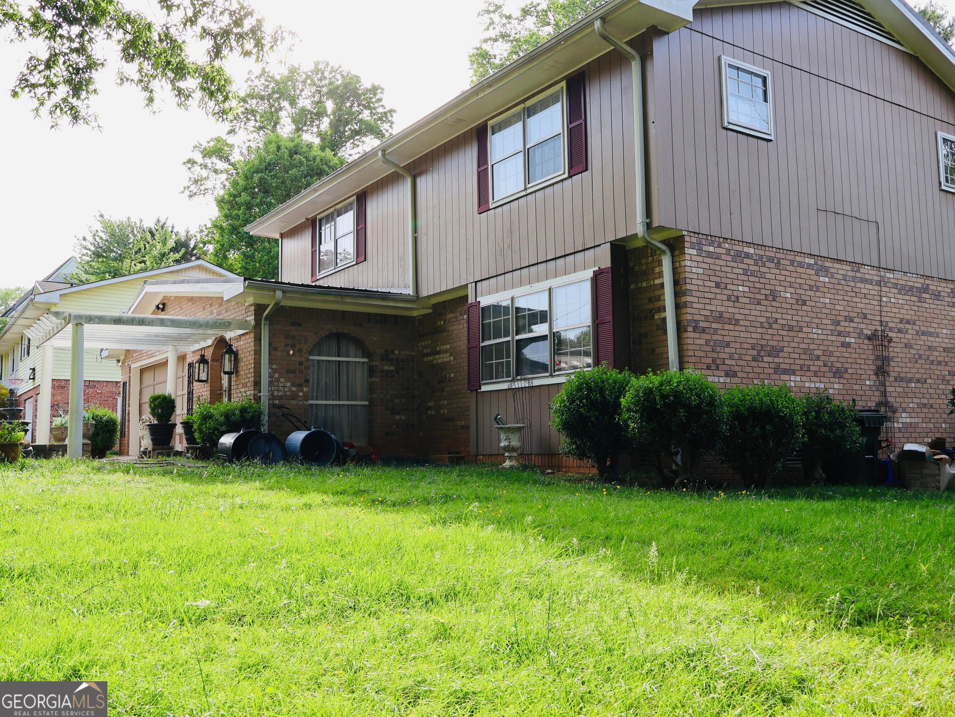 1900 Mountain Brook Drive Property Photo 10