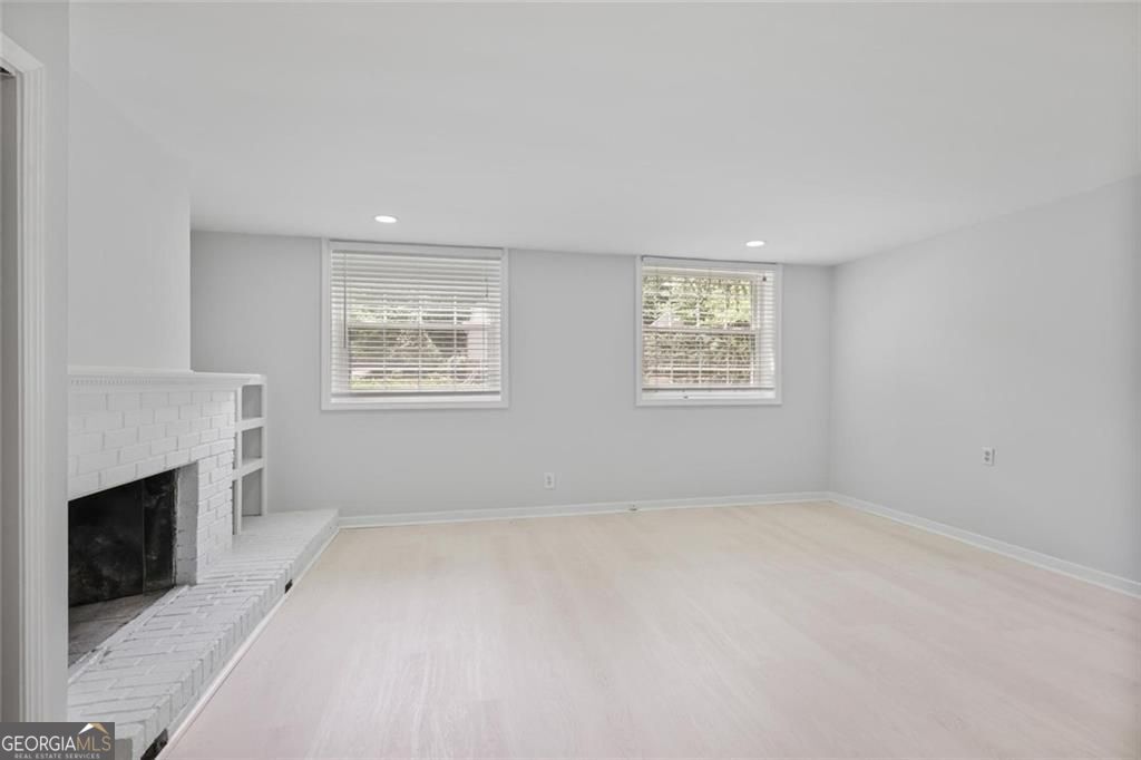 2903 Old Sewell Road Property Photo 20