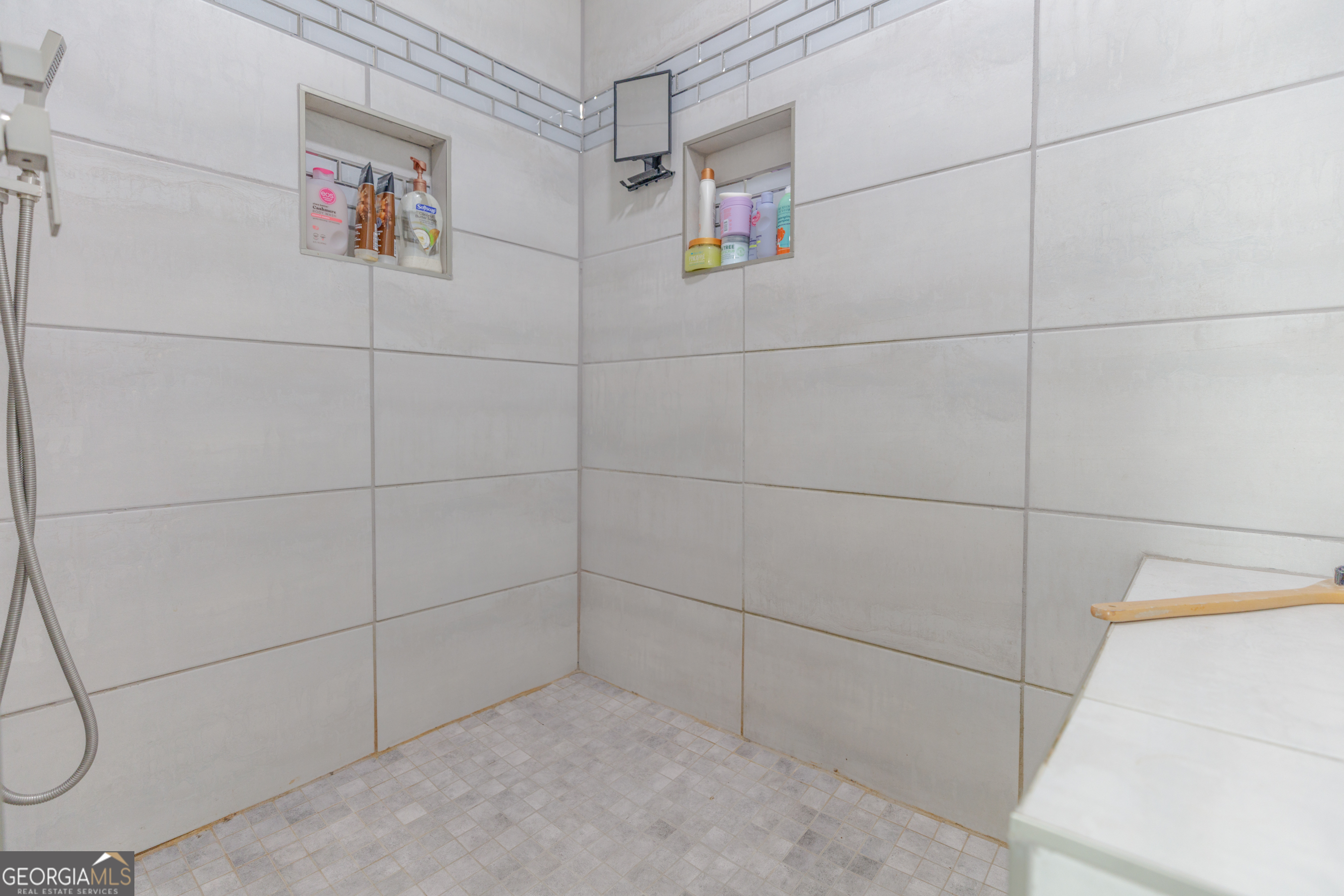 1144 Ridgeway Road Property Photo 7