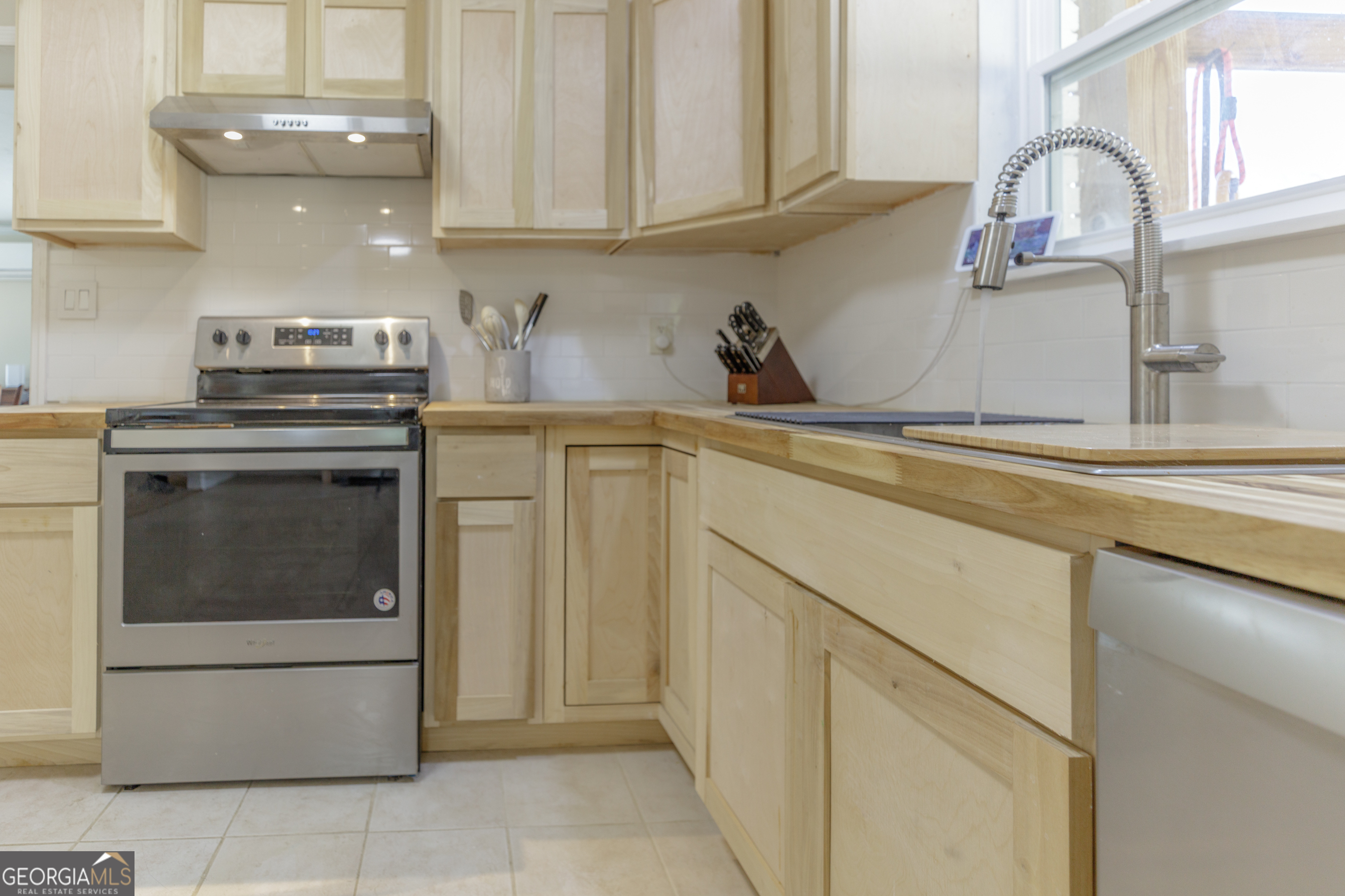 1144 Ridgeway Road Property Photo 24
