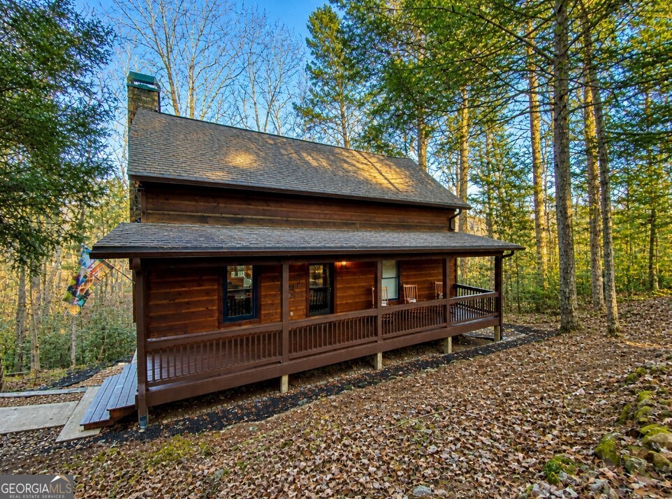310 Highland Trail Property Photo 1
