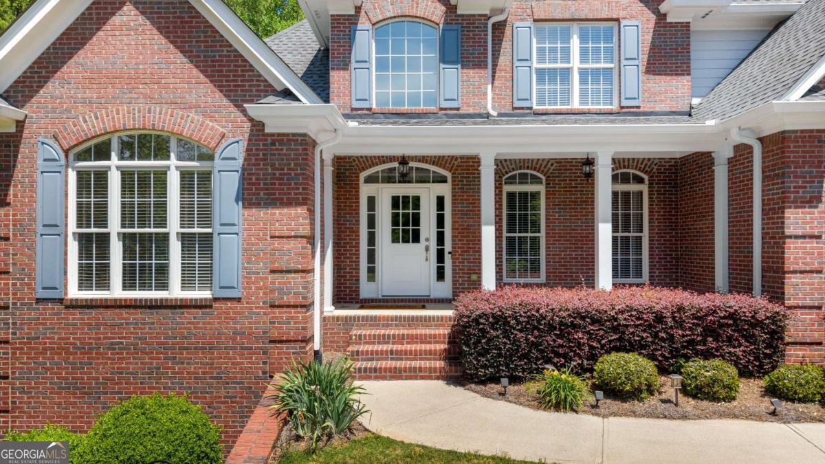 1031 Founders Lake Drive Property Photo 9