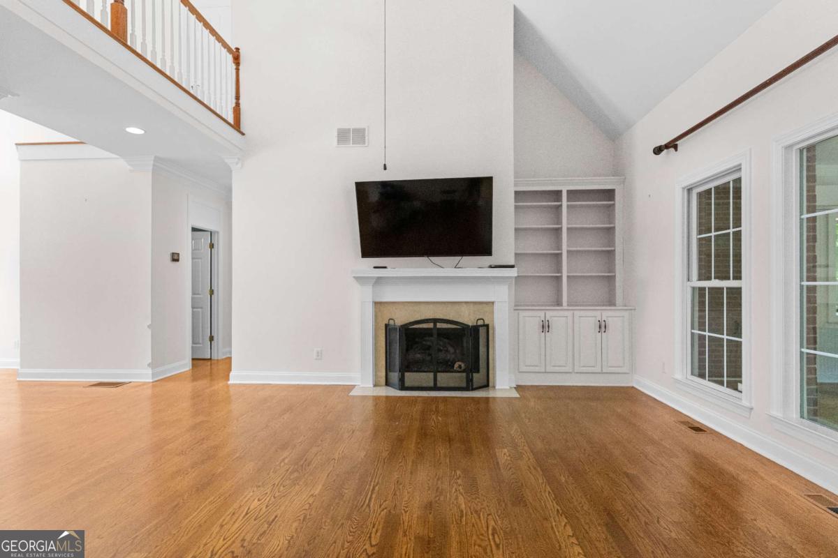 1031 Founders Lake Drive Property Photo 18