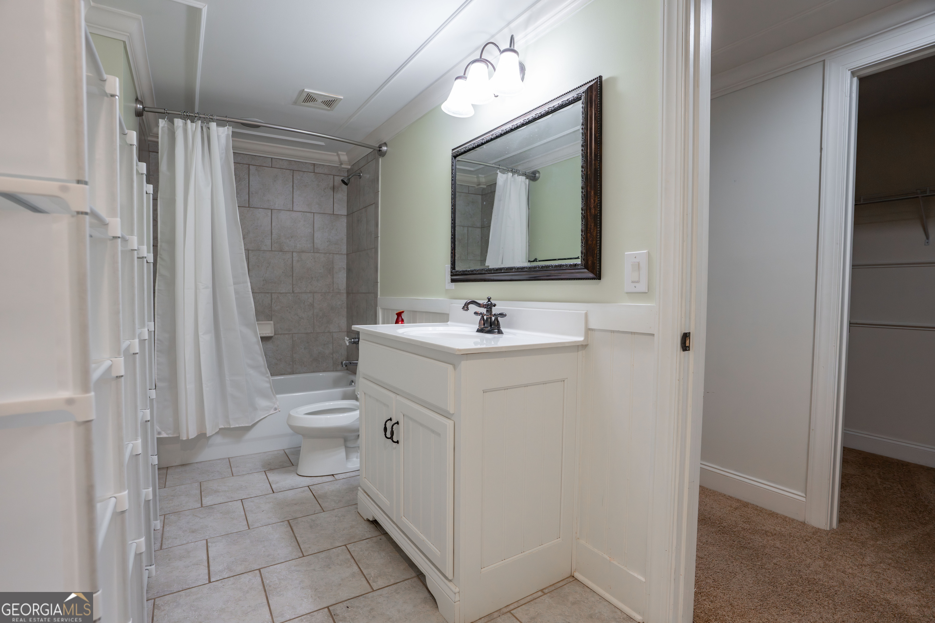 1031 Founders Lake Drive Property Photo 59