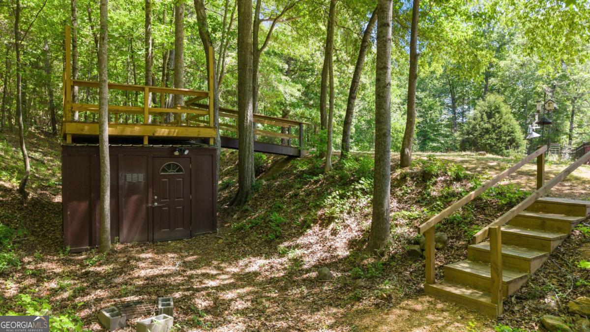 1031 Founders Lake Drive Property Photo 77