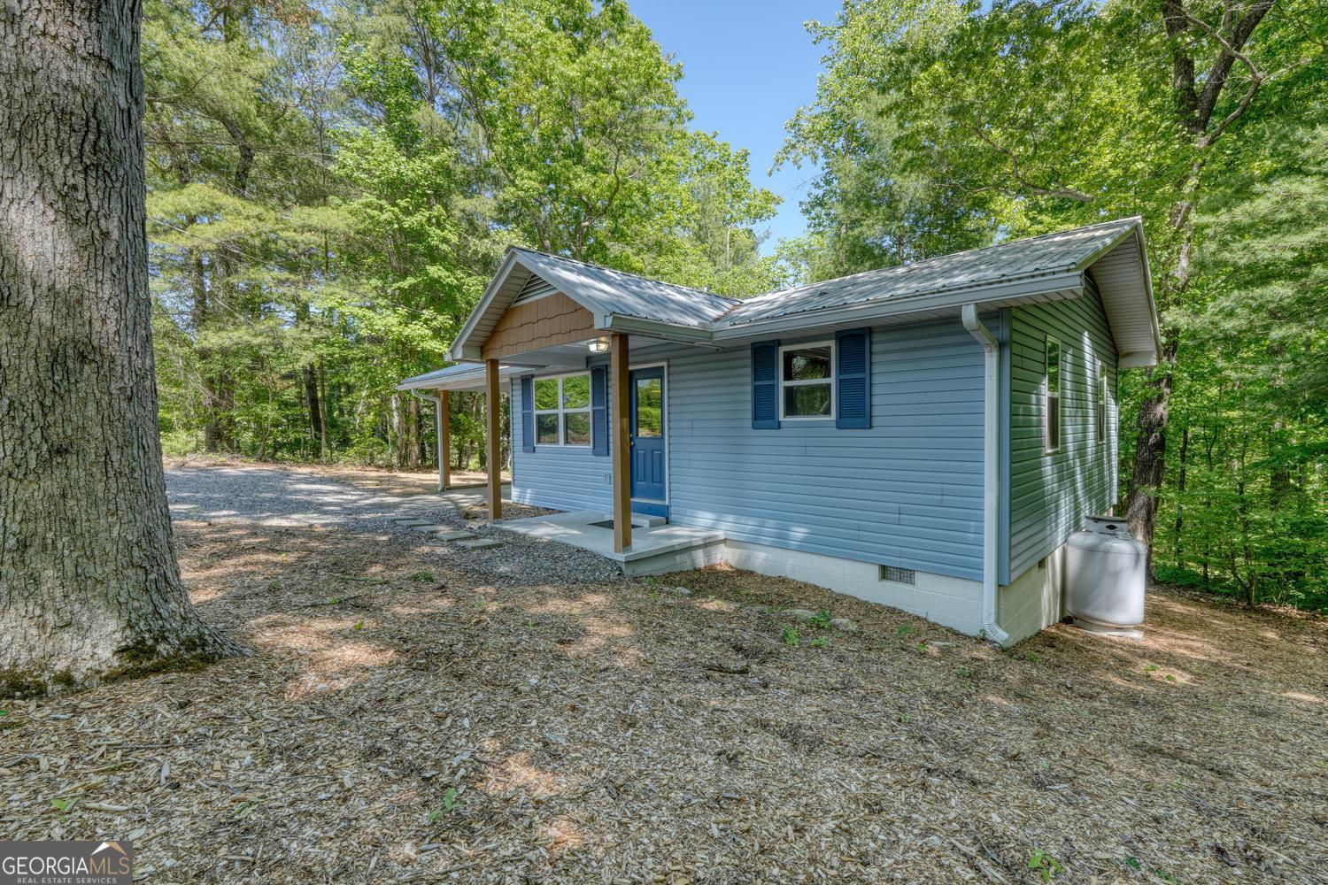 532 Sawmill Road Property Photo 2