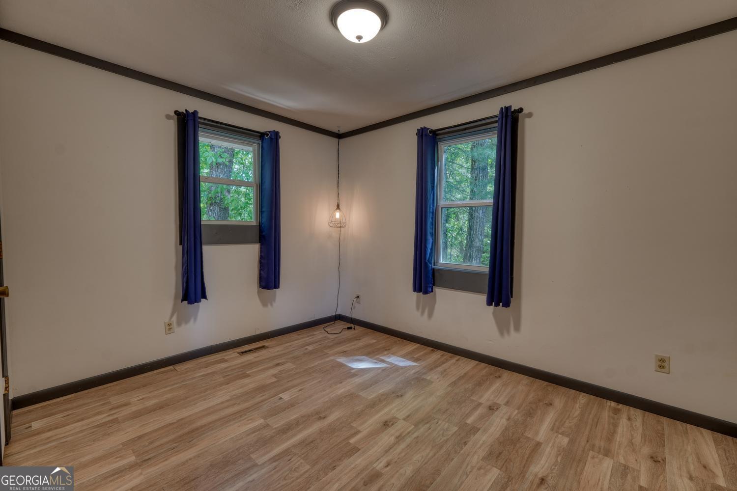 532 Sawmill Road Property Photo 17