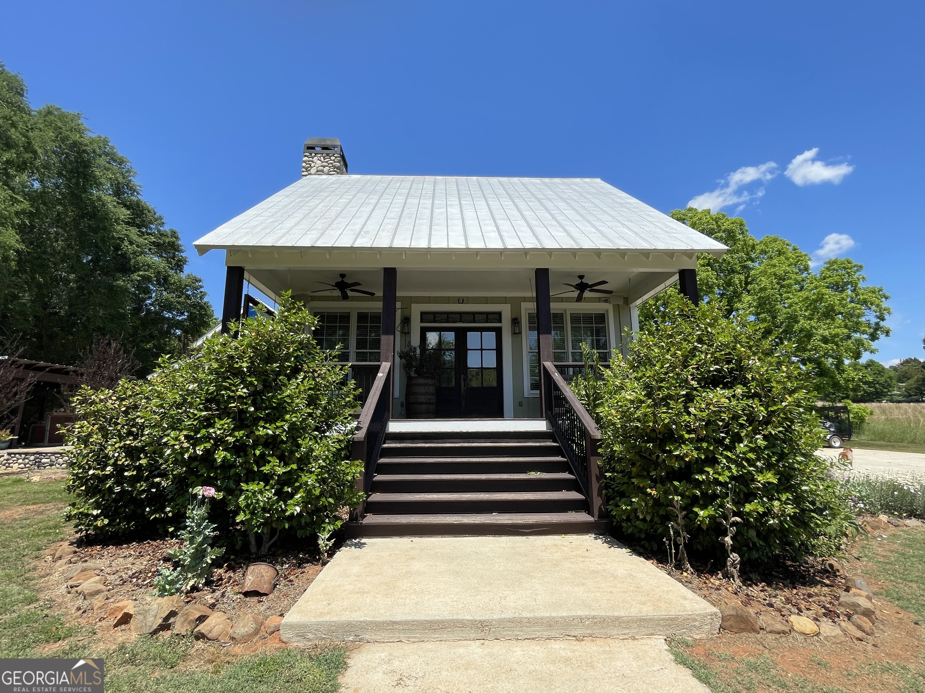 156 Lake Oglethorpe Drive Property Photo 3