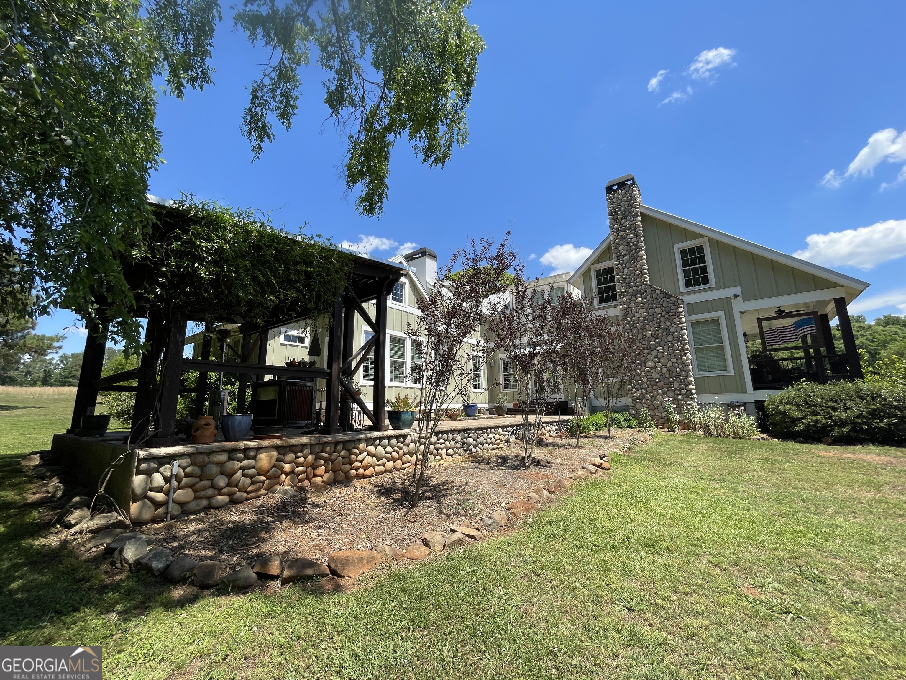 156 Lake Oglethorpe Drive Property Photo 4
