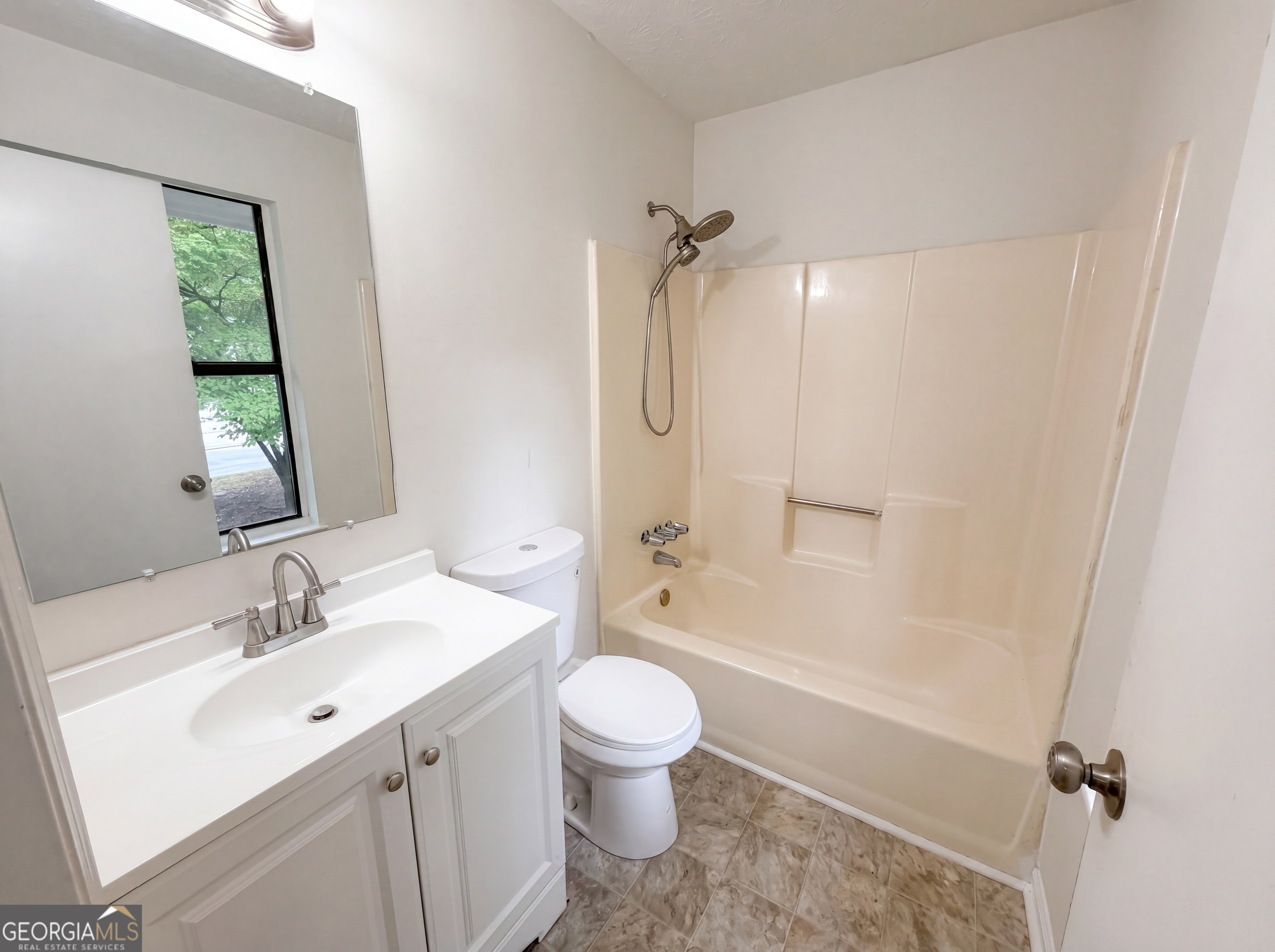 6369 Redan Square Property Photo 12
