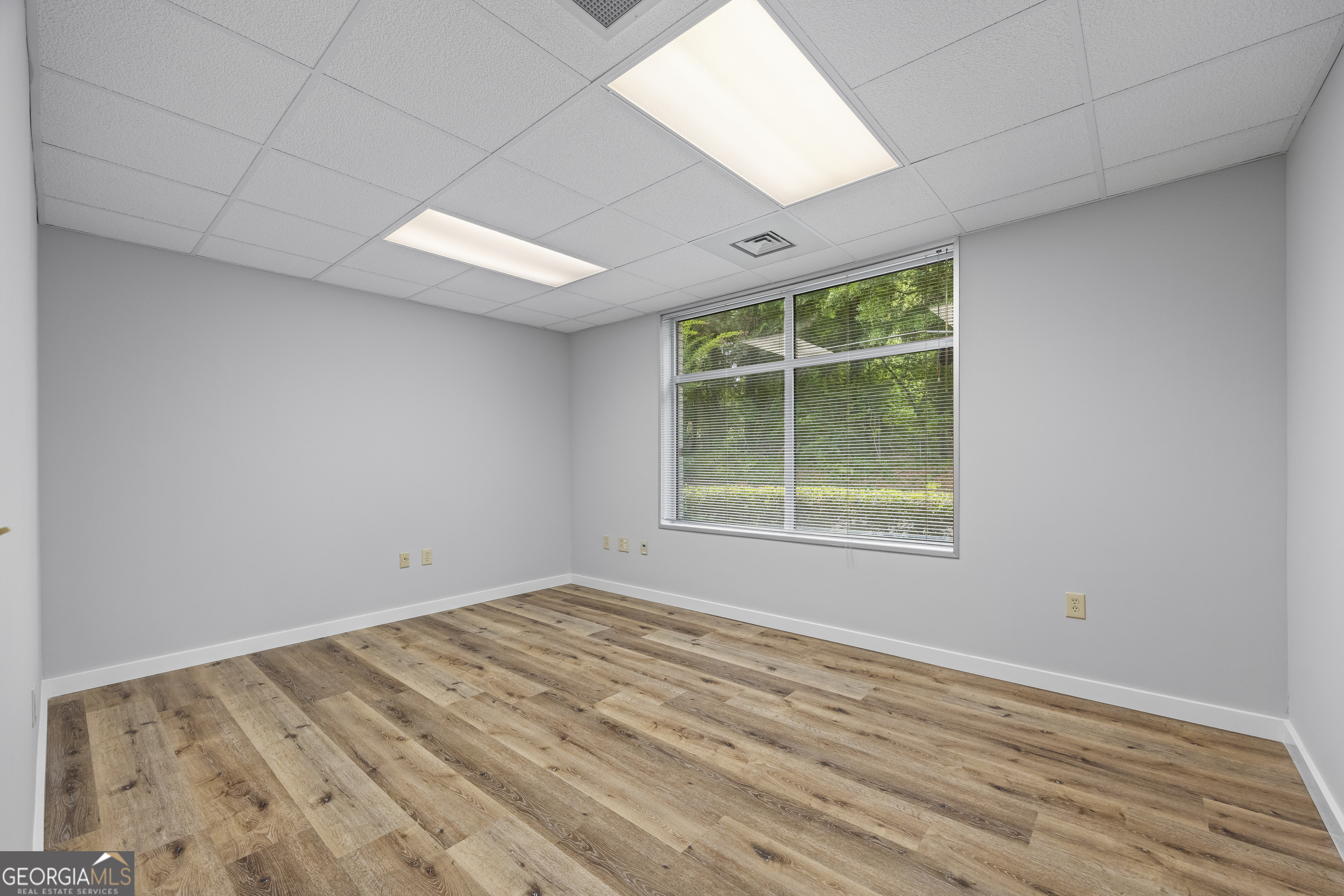 440 Hillcrest Drive # 2 Property Photo 15
