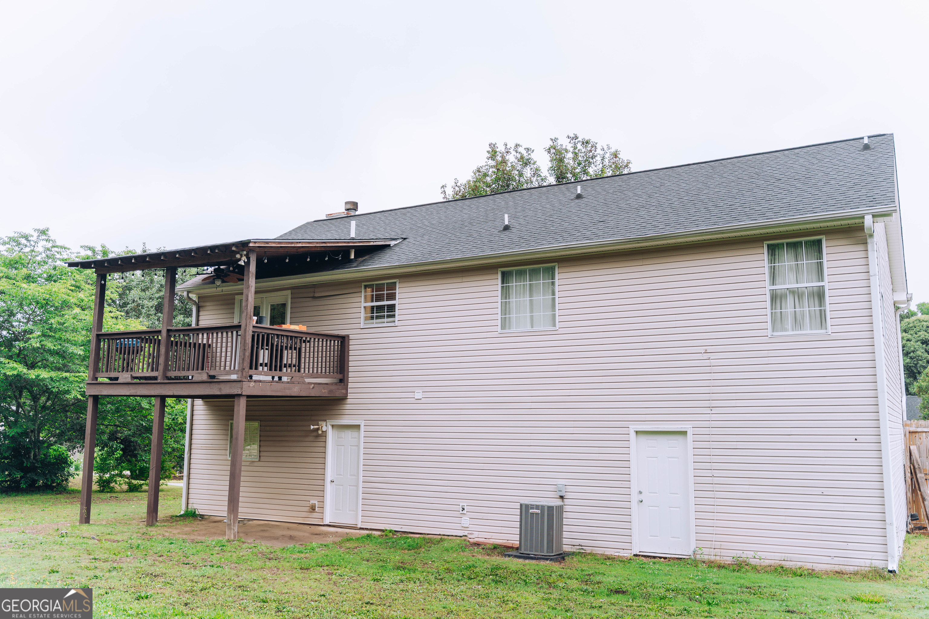 540 Mackinaw Drive Property Photo 3